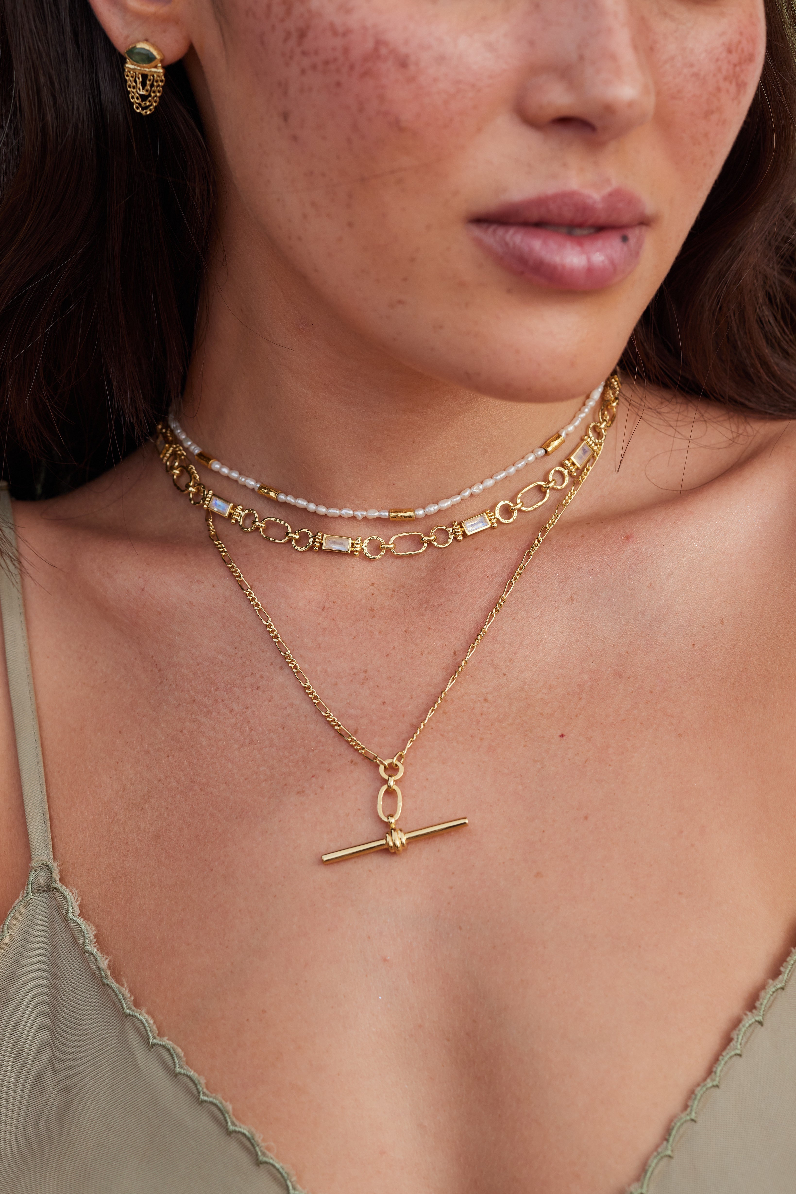 Petra Moonstone Gold Necklace for Women - Elegant Healing Crystal Jewelry for Everyday Wear, Meditation & Spiritual Gifts