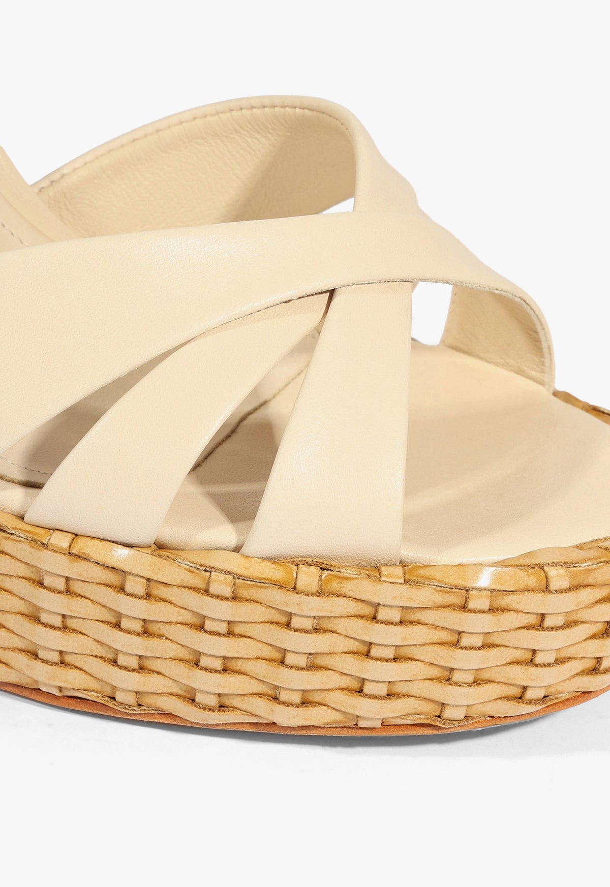 Keefa Women's Comfortable Straw Sandals - Breathable Summer Beach Flip Flops for Outdoor, Vacation & Poolside Wear