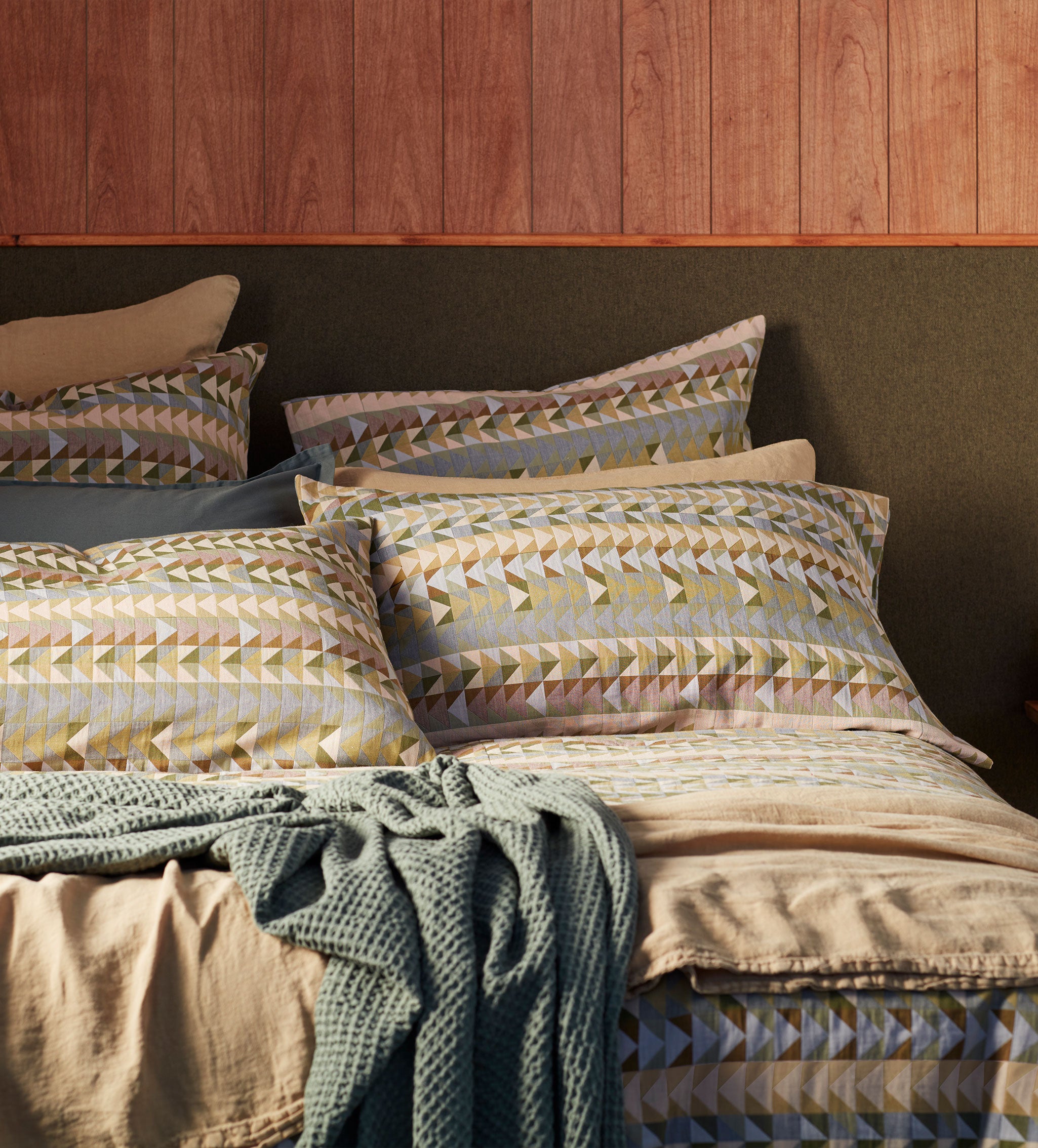Premium 100% Cotton Housewife Pillowcase Set - Soft & Breathable Bedding for Comfortable Sleep - Perfect for Home, Hotel, and Guest Room Decor