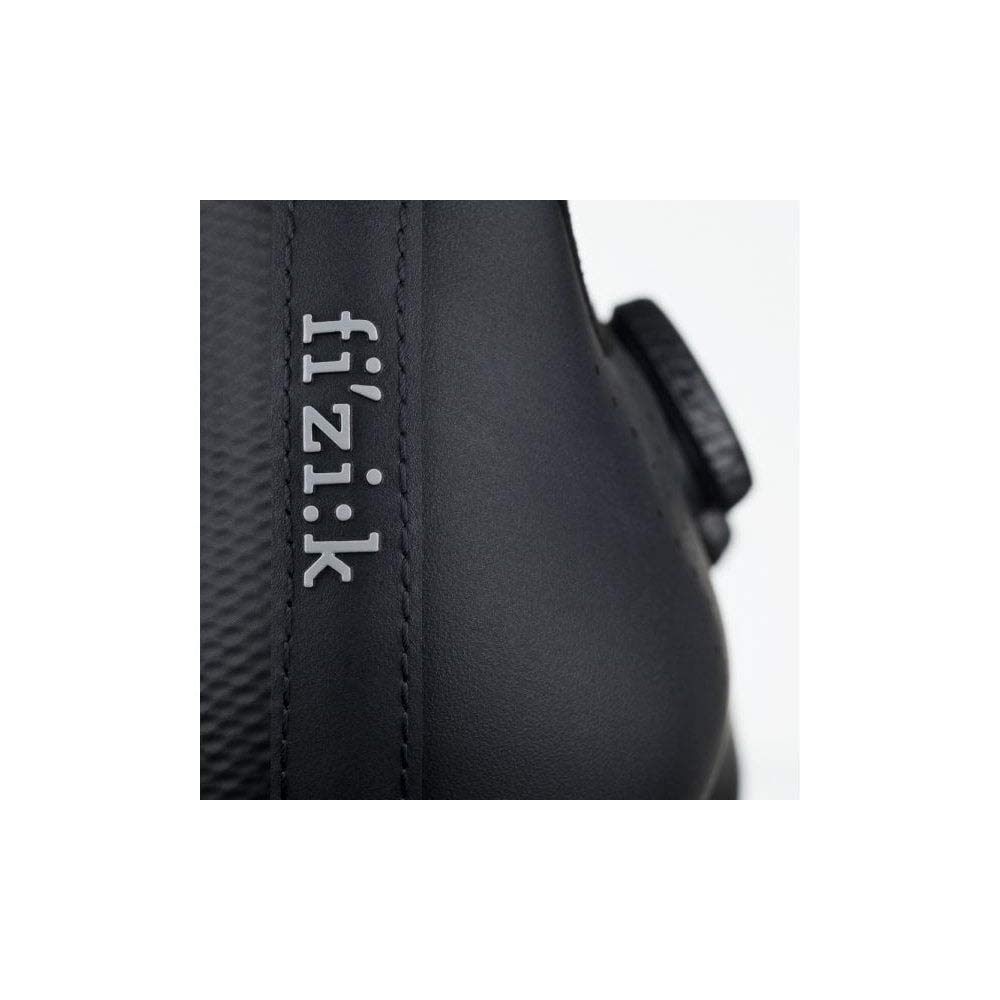 Fizik Men's Cycling Sneakers - Lightweight Road Bike Shoes for Performance & Comfort - Perfect for Commuting, Training & Indoor Cycling