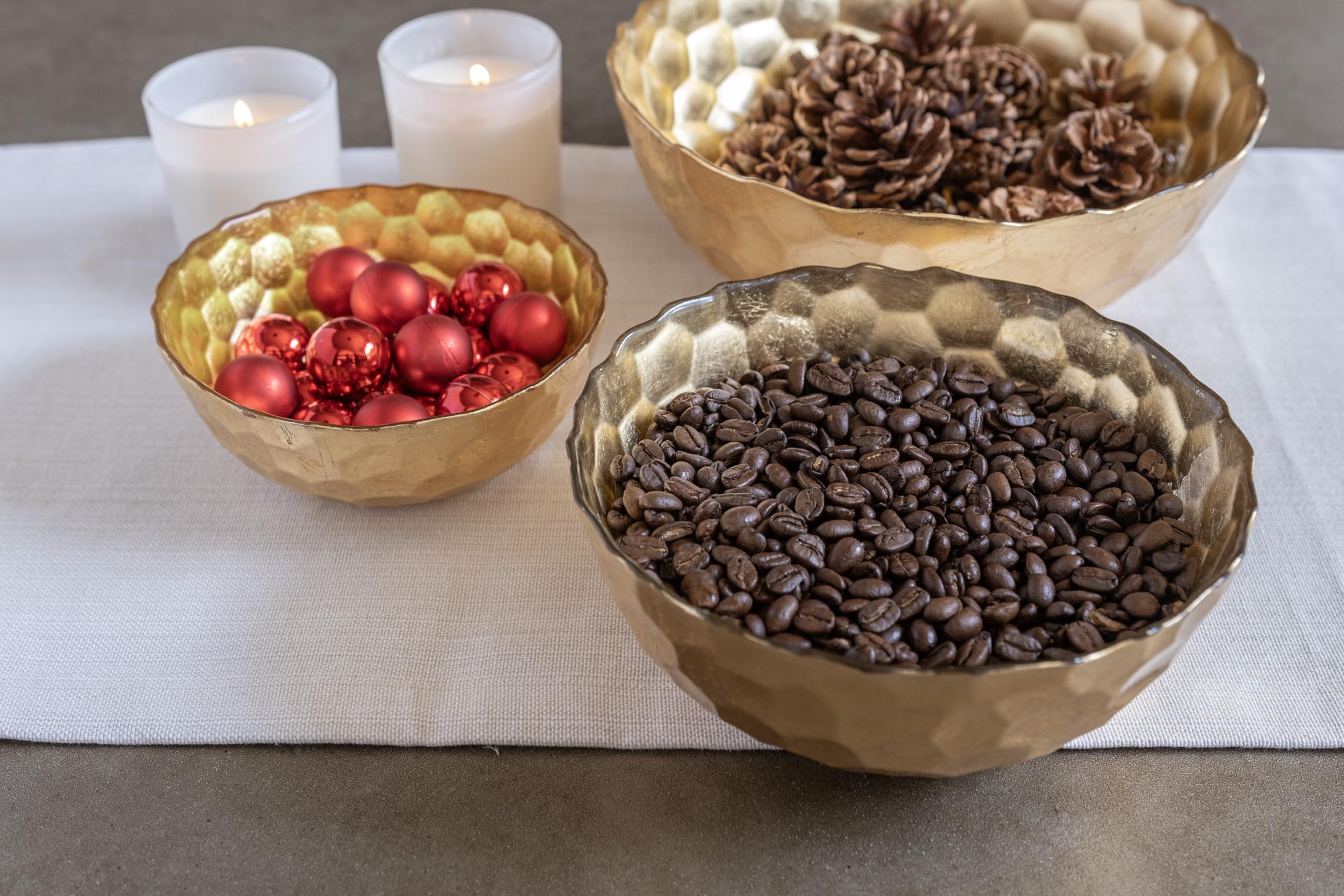 Vietri Rufolo Glass Gold Honeycomb Large Bowl - Decorative Serving Dish for Fruit, Candy, Nuts | Elegant Centerpiece for Dining Table, Kitchen Counter, Office Desk