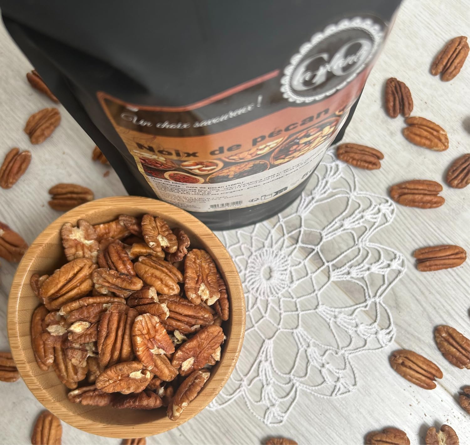 Premium Pecans 1kg (2.2 lbs) - Fresh, Crunchy & Delicious - Perfect for Baking, Snacking & Holiday Gifts - LA PLANTIGO