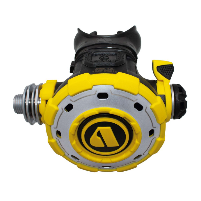 Apeks MTX RC Octopus Regulator - Scuba Diving Gear for Professional and Recreational Divers | Perfect for Underwater Exploration and Safety Backup