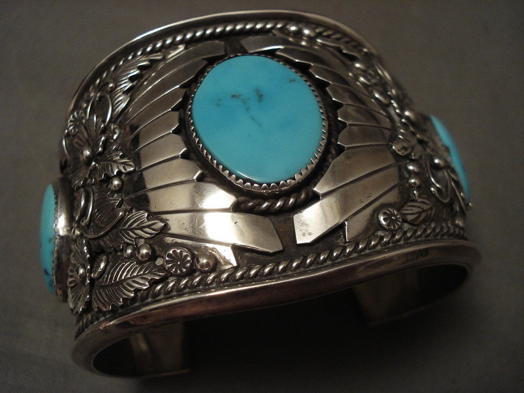 145g Large Vintage Navajo Turquoise Native American Silver Bracelet - Authentic Handmade Jewelry for Boho Fashion & Special Occasions