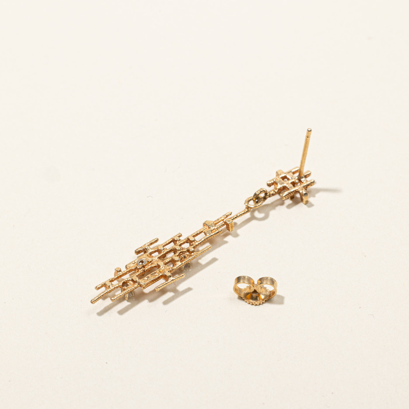 Textured Diamond Stud Earrings for Women | 0.06 Carat Total Weight (ctw) | Hypoallergenic 14K Gold | Perfect for Everyday Wear, Gift Giving & Special Occasions