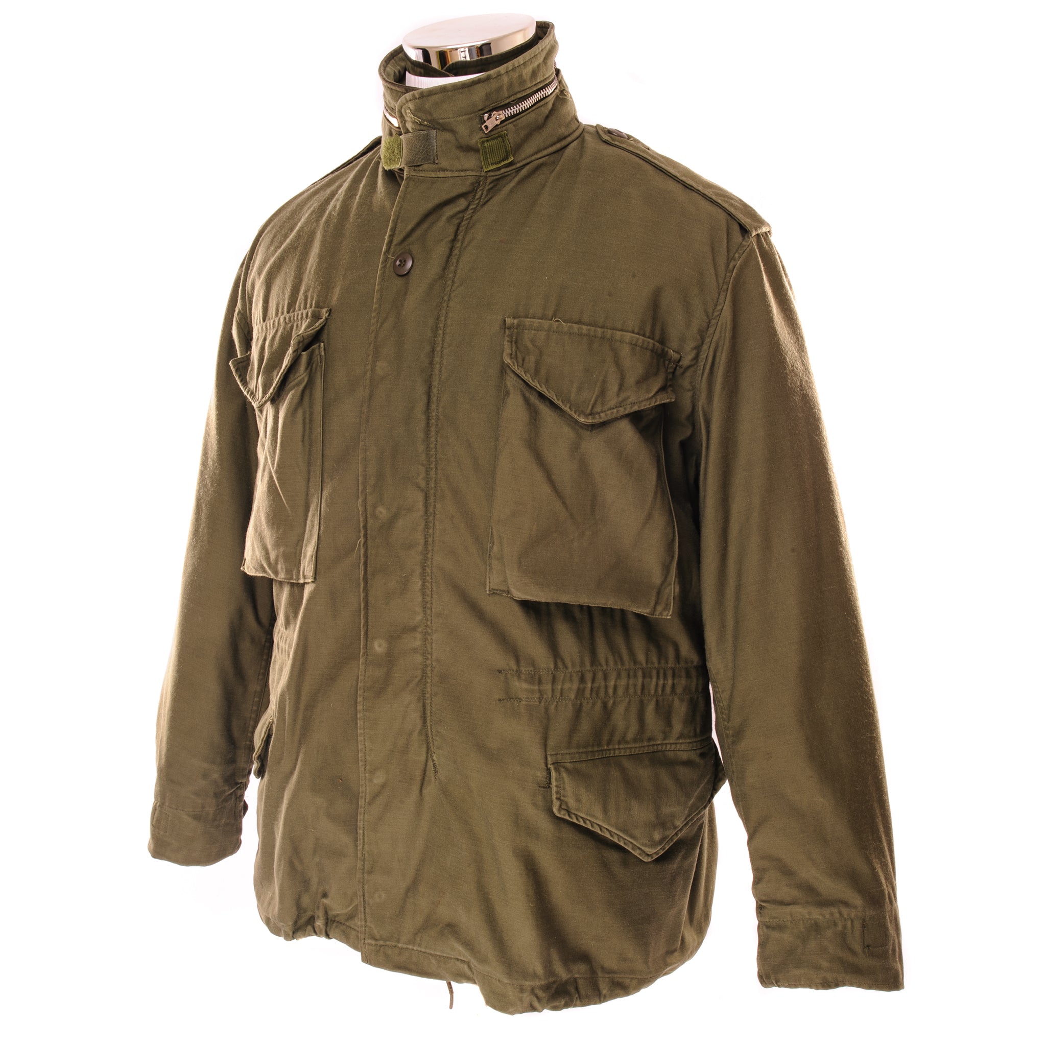 Vintage US Army M-1965 M65 Field Jacket - Vietnam War Era Military Jacket - Medium Short Size - Perfect for Outdoor Adventures & Historical Reenactments