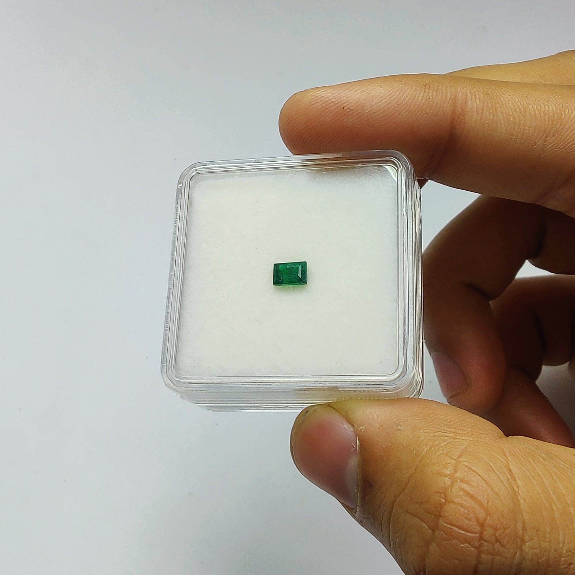 Natural Untreated Green Emerald Gemstone - 0.40cts Cushion Cut 5x3.5mm for Jewelry Making, Engagement Rings & Luxury Gifts | Emerald Birthstone Collection