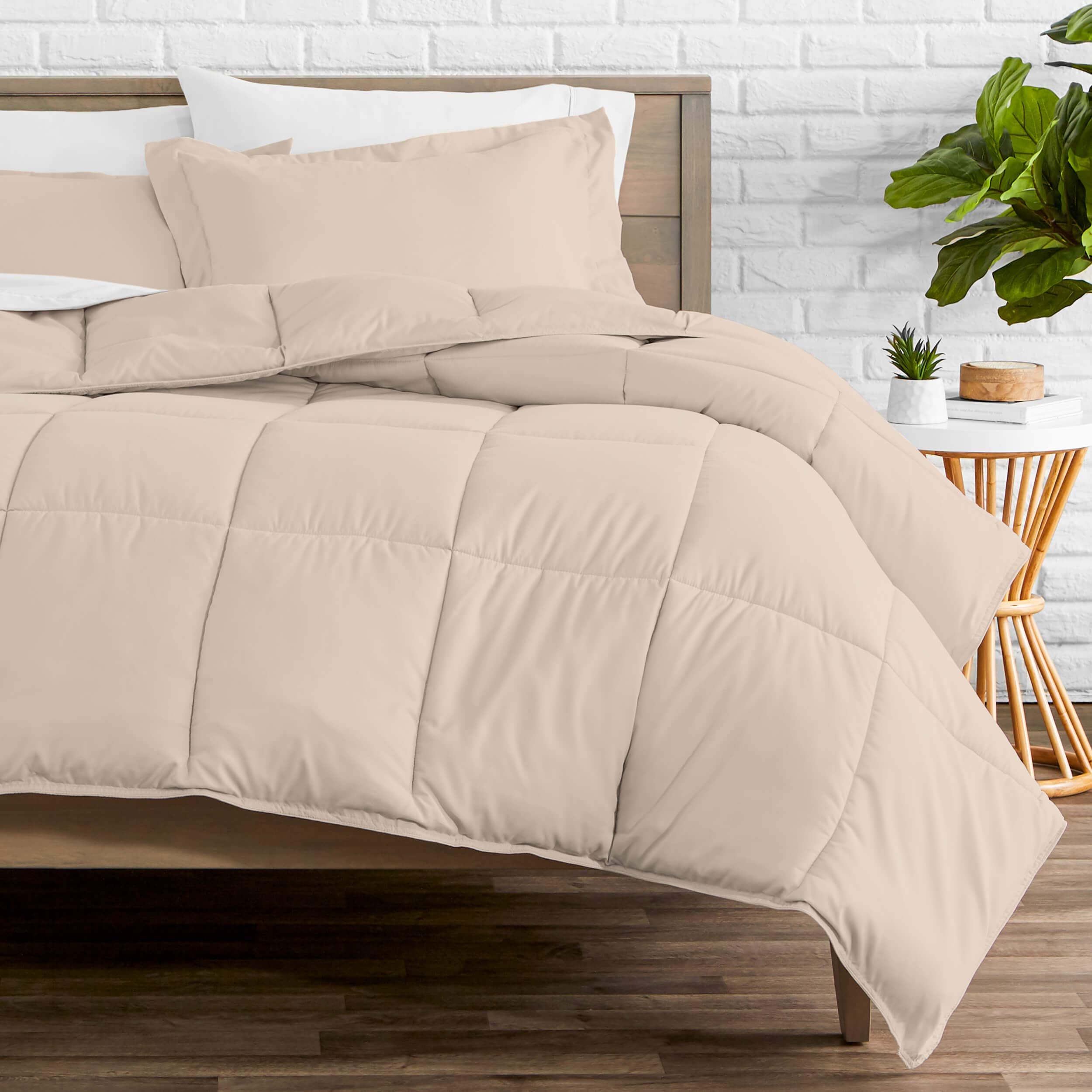 Premium 1800 Series Ultra-Soft All Season Down Alternative Comforter Set - Box Stitched Bedding for Full/Queen Size - Ivory | Perfect for Cozy Nights, Guest Rooms & Luxury Bedroom Decor