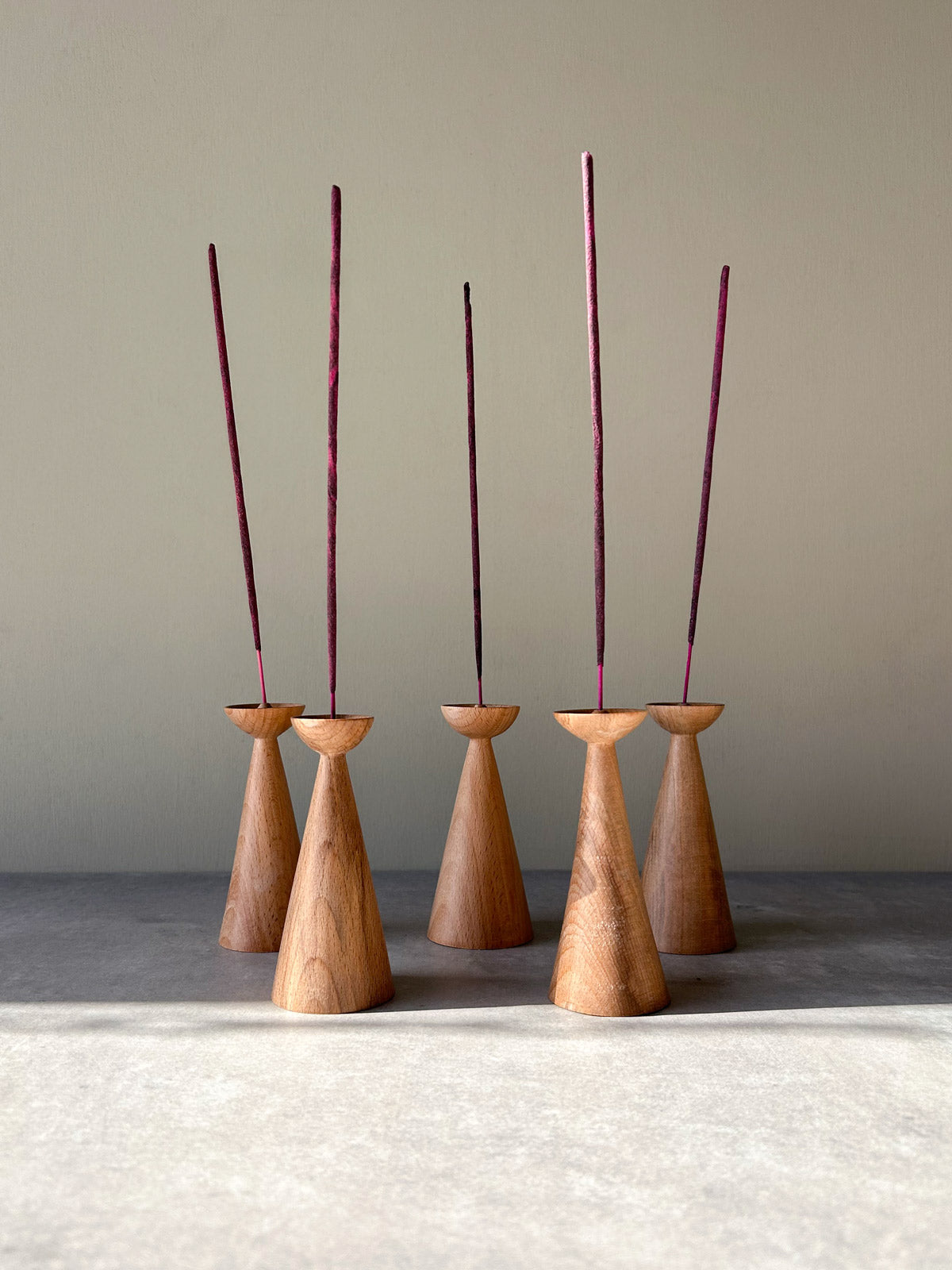 Premium Scottish Beechwood Incense Holder for Cones - Handcrafted Aromatherapy & Meditation Accessory for Home, Yoga, and Relaxation Spaces