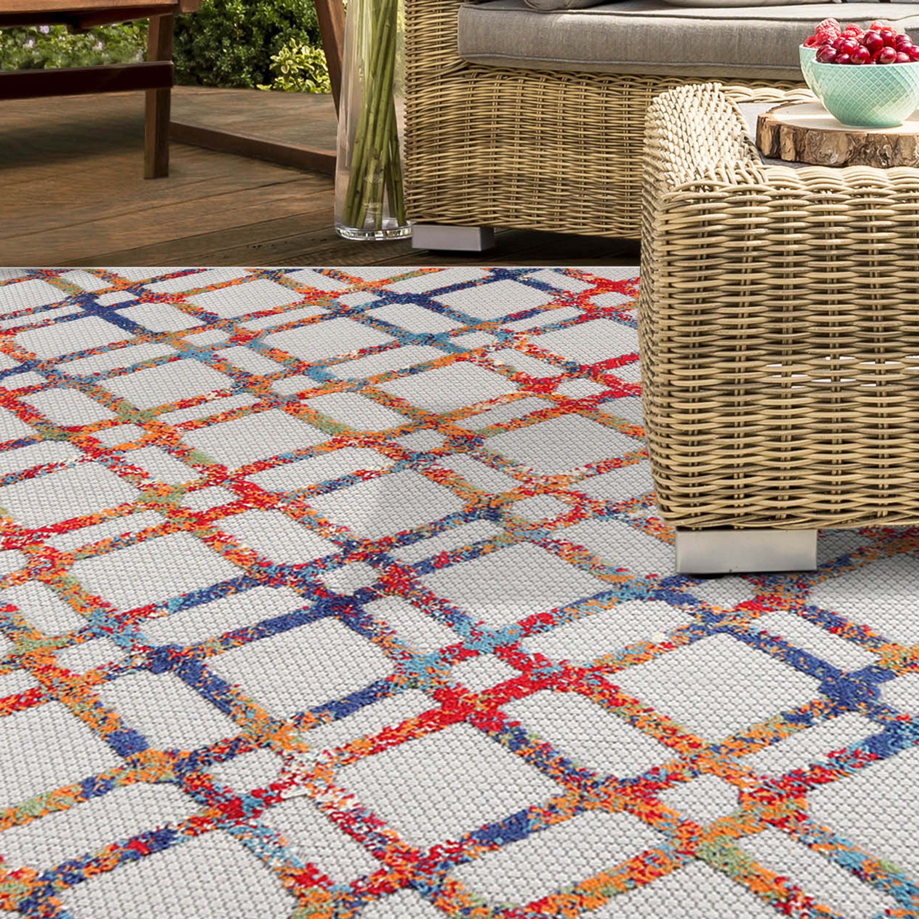 Paxson Geometric Diamond Lattice Indoor Outdoor Area Rug - Non-Slip Modern Floor Mat for Living Room, Bedroom, Patio & Deck Decor