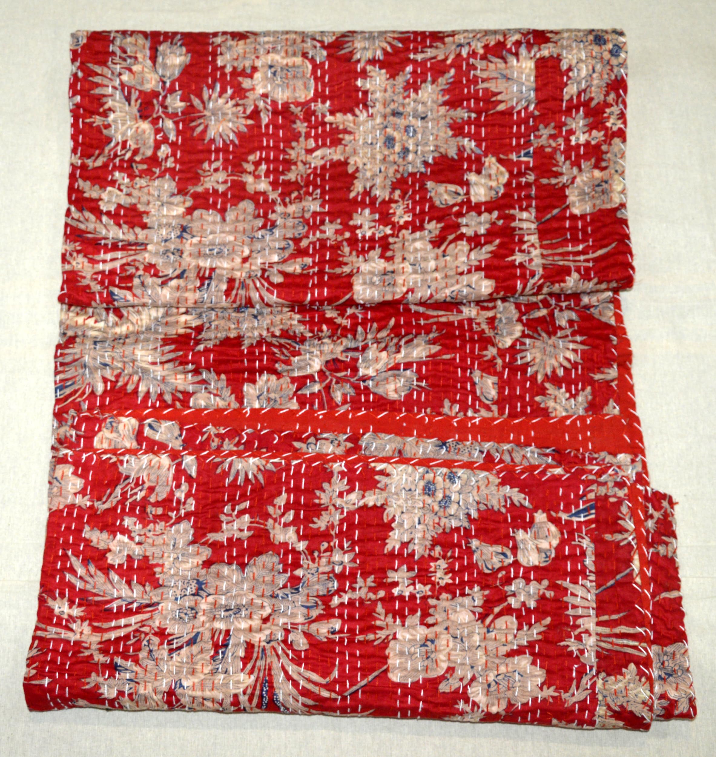 Handmade Cotton Kantha Quilt - Reversible Lightweight Indian Blanket & Boho Throw for Queen Size Bed (Red) - Perfect for Cozy Bedroom Decor, Guest Room Accent, or Boho-Chic Living Room