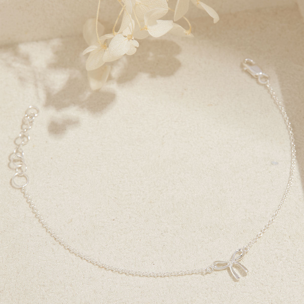 Elegant Bow Bracelet for Women - Dainty Adjustable Bowknot Jewelry Gift for Her - Perfect for Weddings, Parties & Everyday Wear