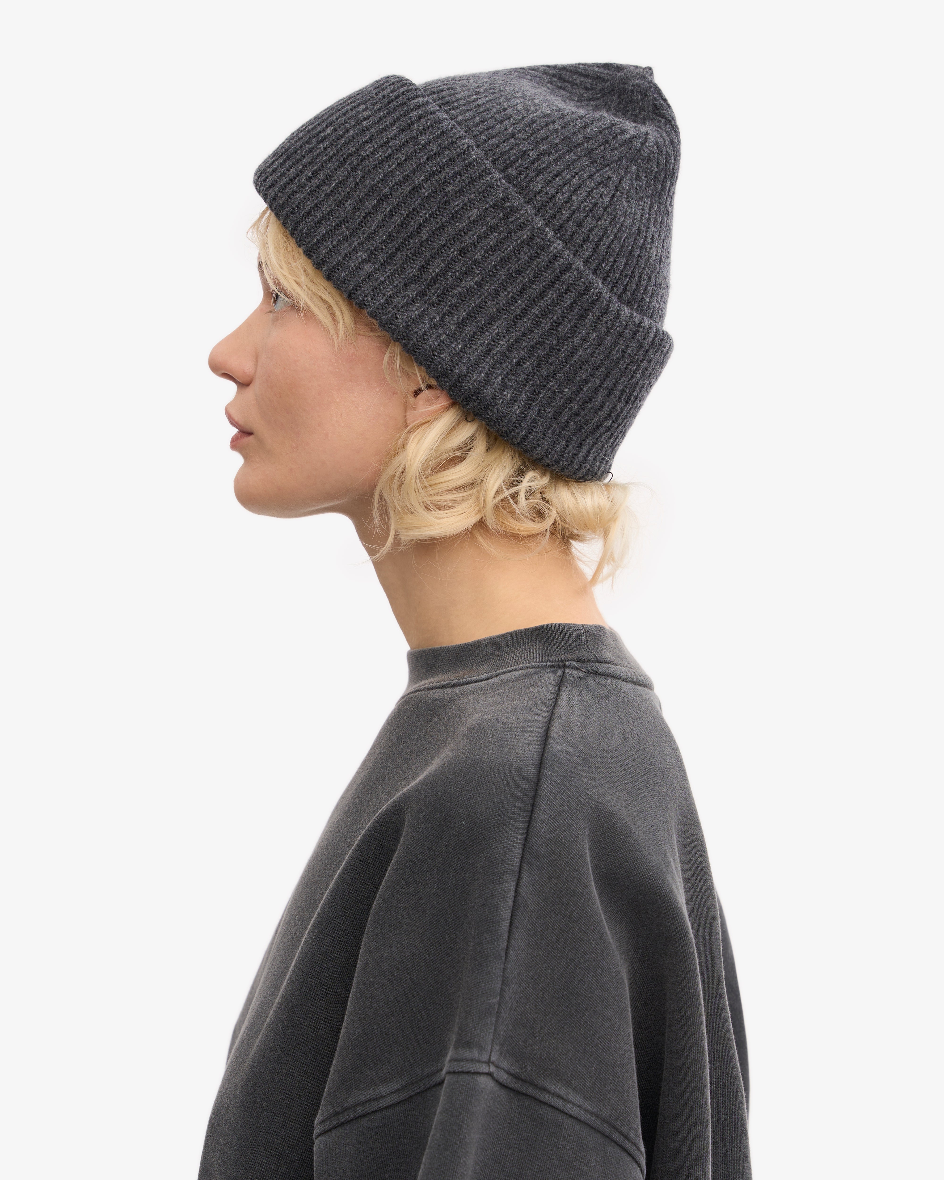 Premium Merino Wool Beanie for Men & Women - Soft & Warm Winter Hat in Lava Grey - Perfect for Skiing, Hiking & Outdoor Activities