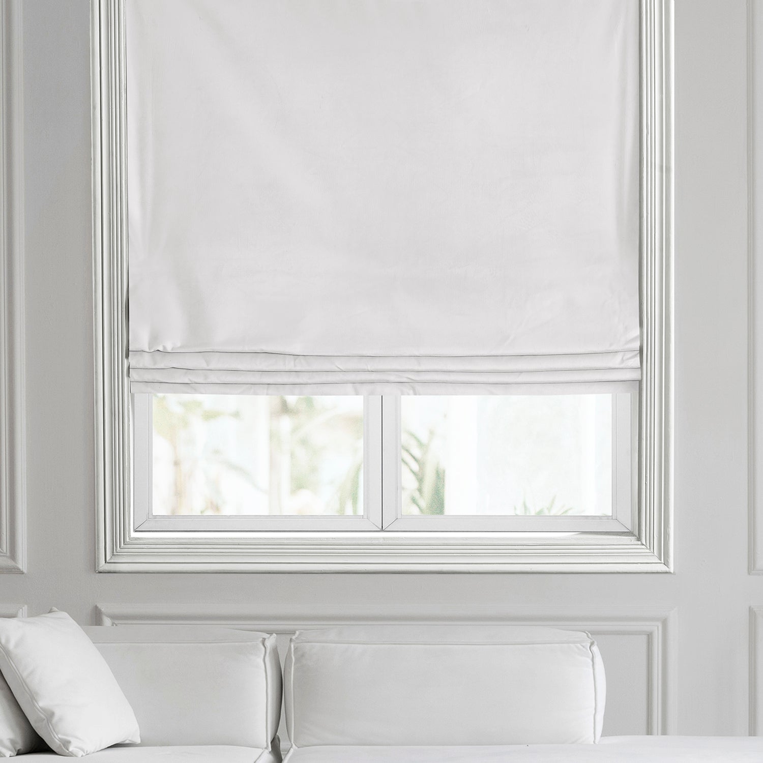 Pillow White Heritage Plush Velvet Roman Shade