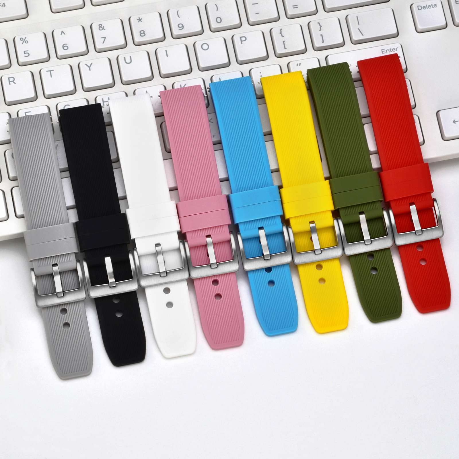 WOCCI 18mm Striped Silicone Watch Band Replacement Strap with Brushed Silver Buckle - Black - Durable & Comfortable Wristband for Apple Watch, Samsung Galaxy Watch, Fitbit - Perfect for Workouts, Running & Everyday Wear