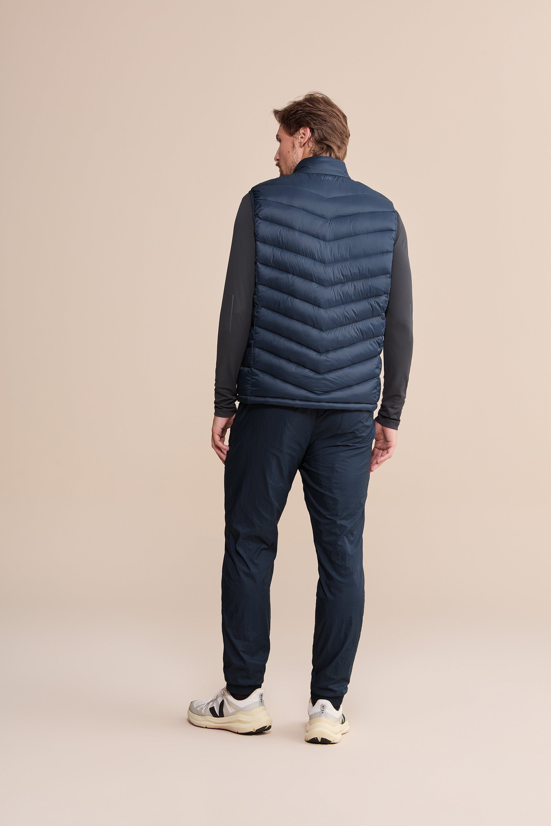 Men's Lightweight Nylon Puffer Vest - Warm Winter Jacket for Outdoor Activities, Hiking & Casual Wear