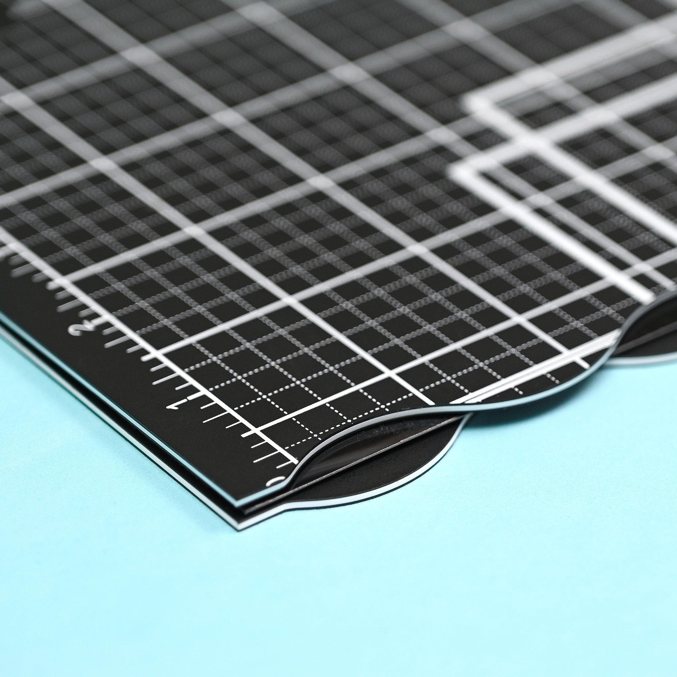 Foldable A3 Cutting Mat - Self-Healing Craft Mat for Precision Cutting & Alignment - Perfect for Sewing, Quilting, Scrapbooking & DIY Projects