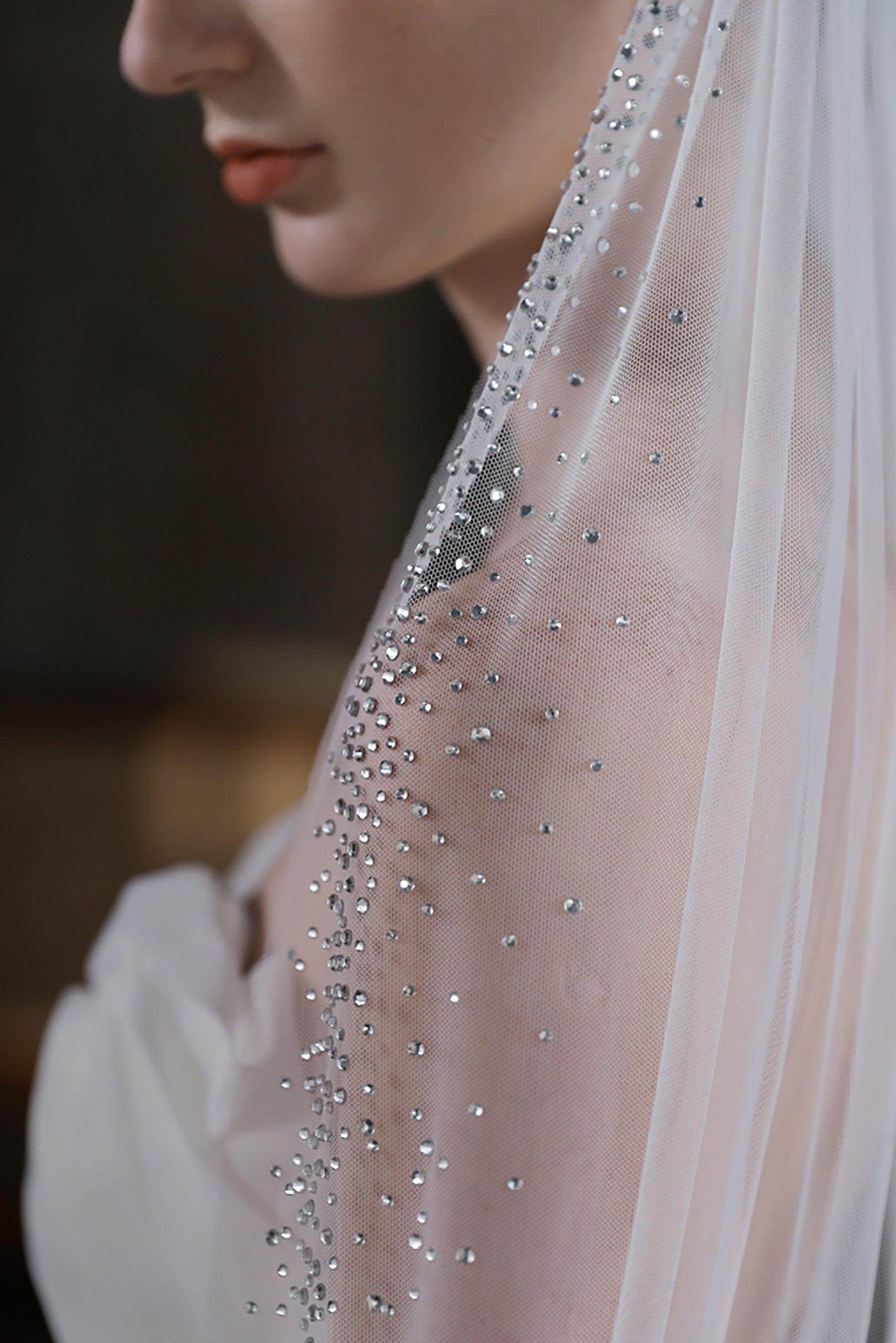 Elegant One-Tier Cut Edge Tulle Chapel Veil with Sequin Embellishments CV0321 - Perfect for Weddings, Bridal Accessories & Special Occasions