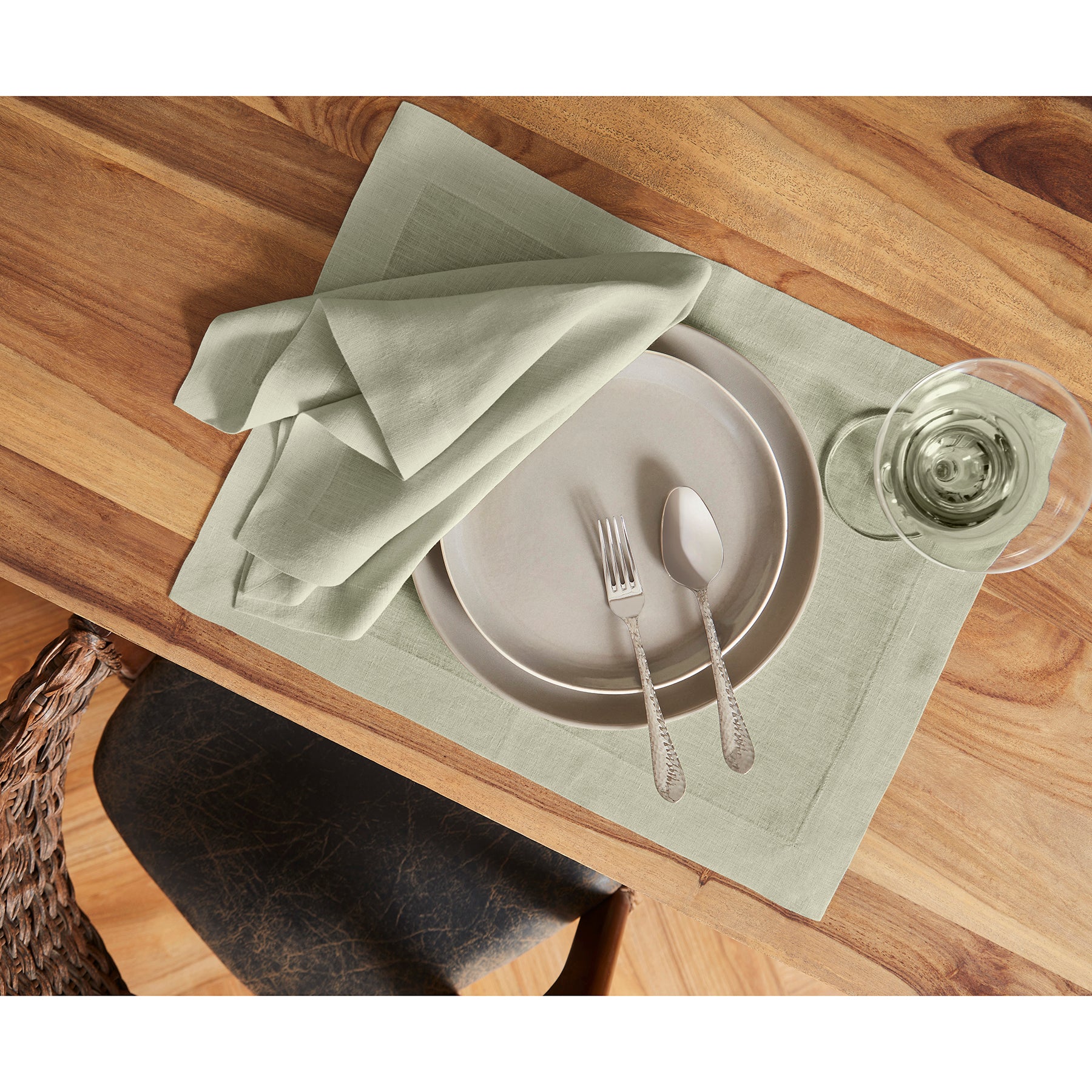 Premium Sonoma Placemats Set of 4 - Waterproof & Non-Slip Table Mats for Dining - Elegant Home Decor for Kitchen, Dining Room, and Outdoor Entertaining