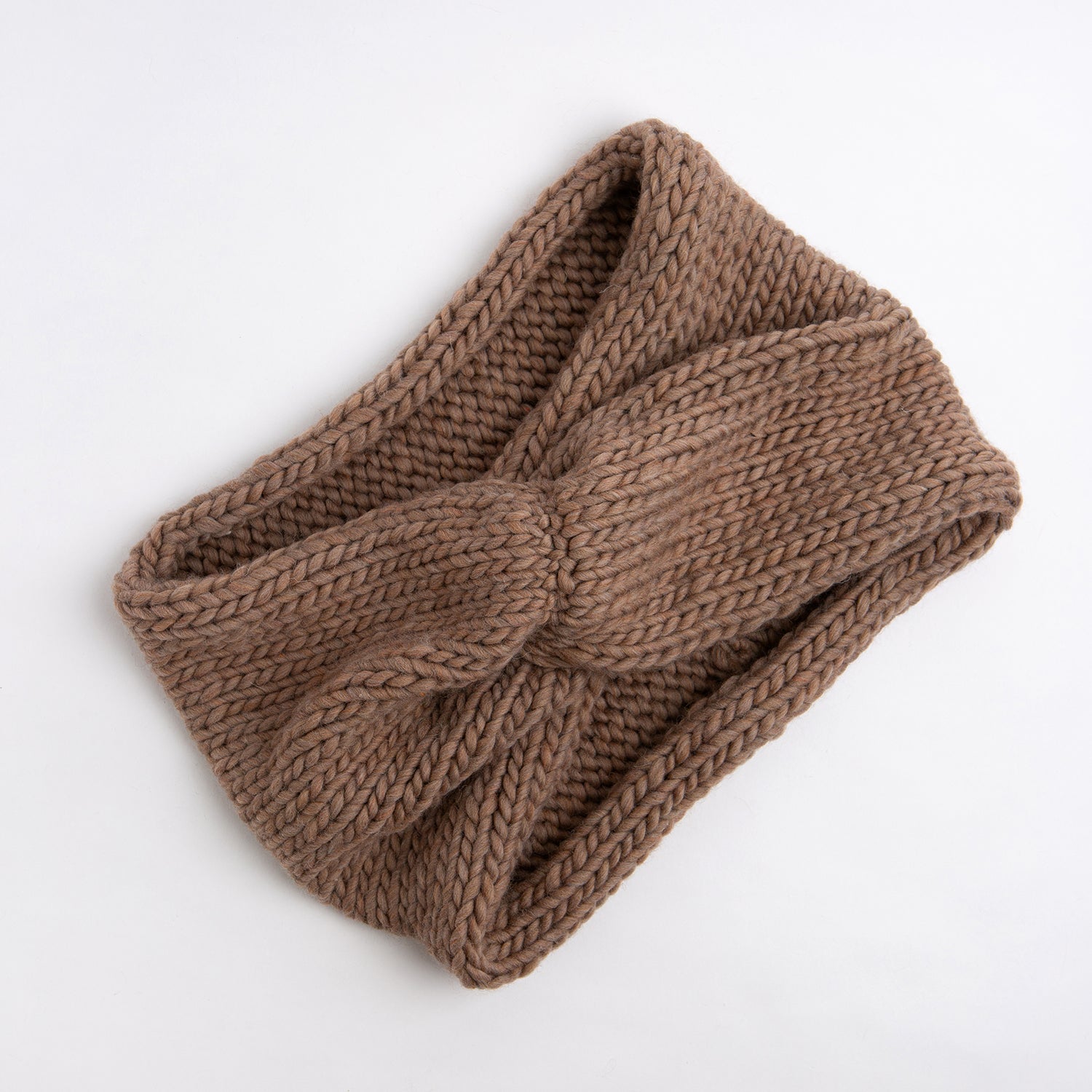 Twisted Snood Knitting Kit for Beginners - DIY Chunky Knit Scarf & Cowl Set with Yarn & Needles - Perfect for Winter, Gifts & Cozy Home Projects