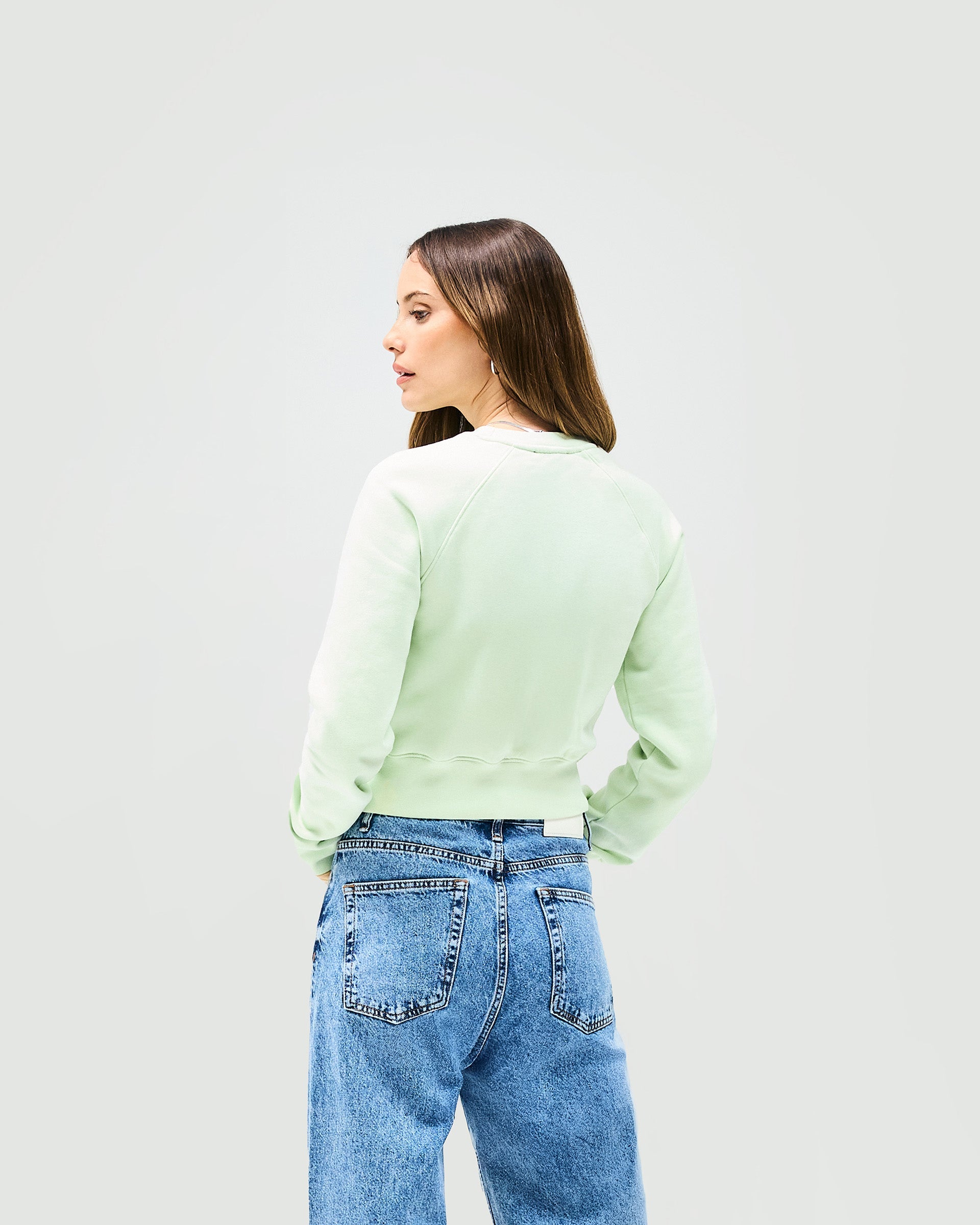 Fly Micro Sweat Wasabi - Lightweight Breathable Running Shirt for Men & Women - Perfect for Gym, Jogging, and Outdoor Workouts