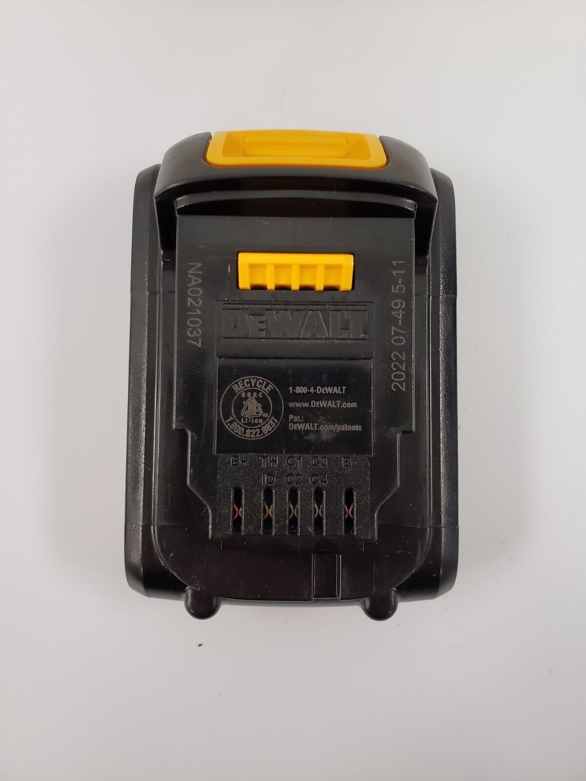 DEWALT DCB201 20V MAX Lithium-Ion Battery Pack (2.0Ah) - Compatible with DEWALT 20V Power Tools - Perfect for Drilling, Fastening & DIY Projects