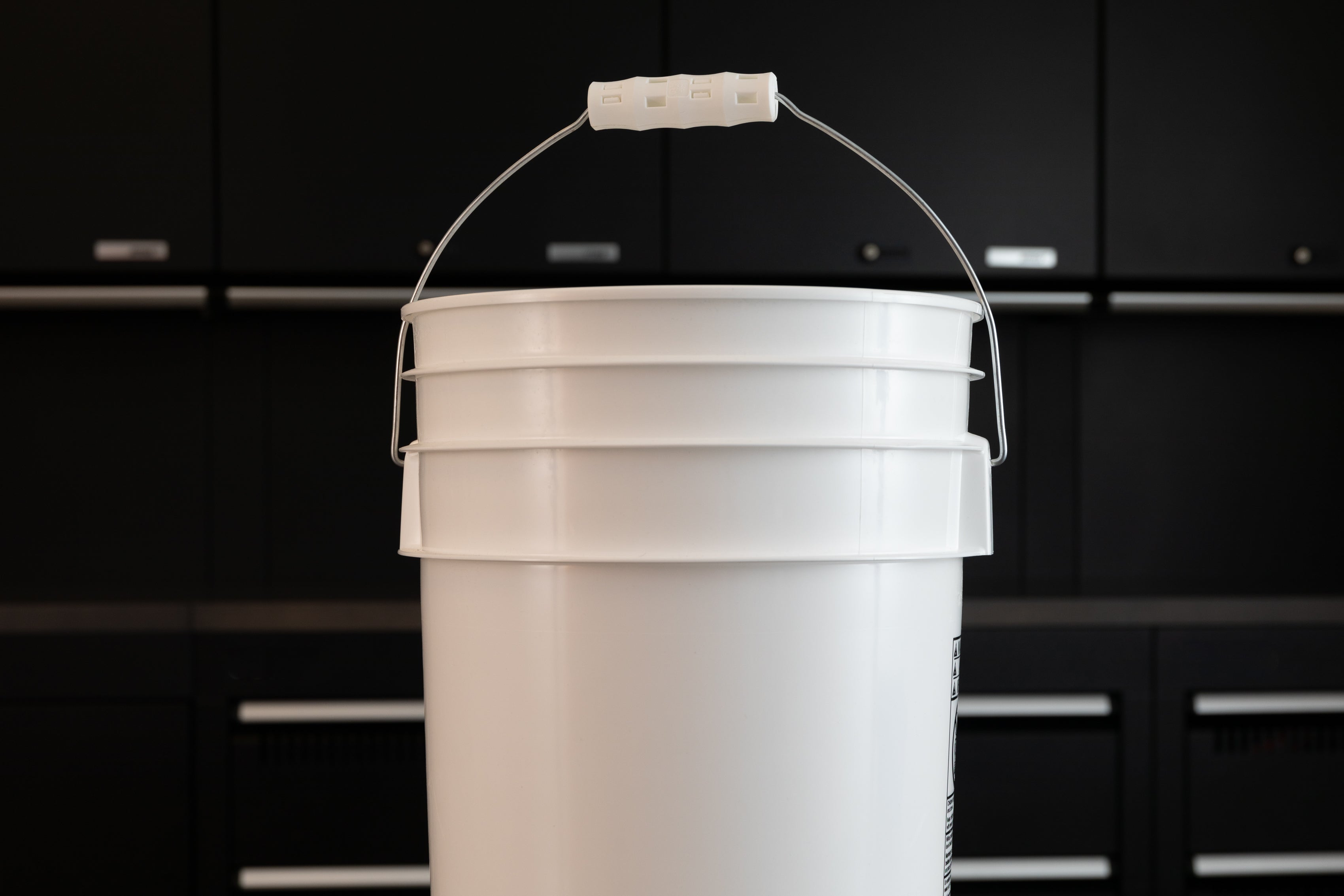 Snappy Grip Bucket Handle - Heavy Duty Ergonomic Plastic Handle for 5 Gallon Buckets - Perfect for Home, Garden, and Construction Use