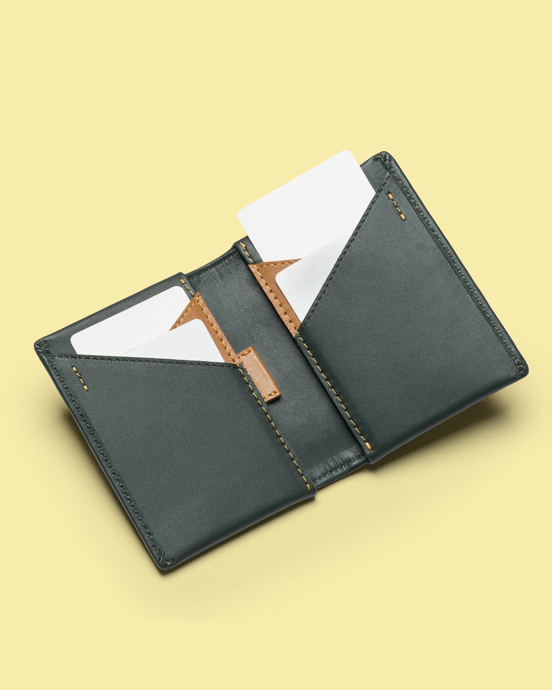Premium RFID Blocking Gravity Bifold Wallet for Men - Slim Leather Money Clip & Card Holder - Perfect for Travel, Business & Everyday Use