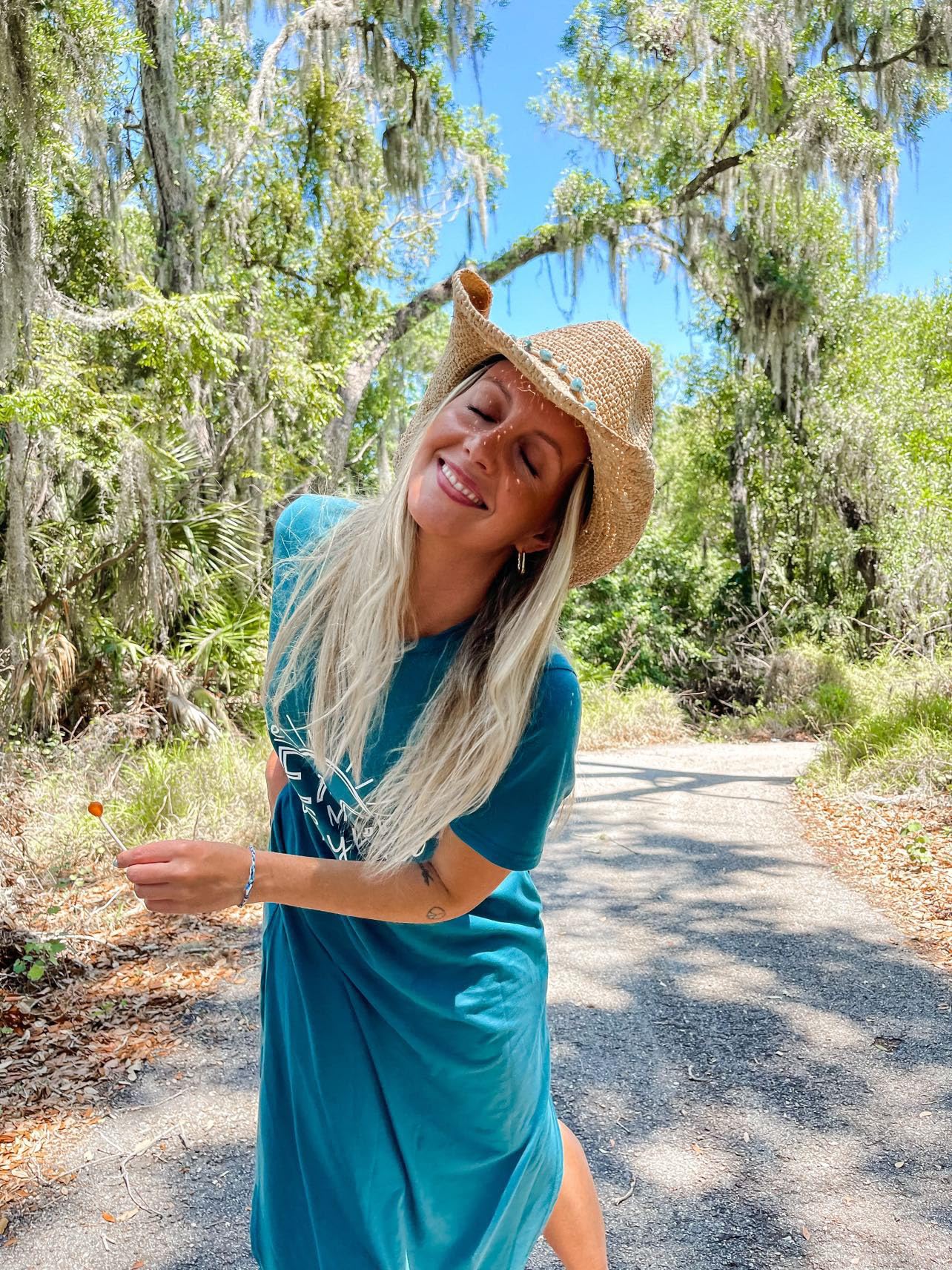 Women's Casual Summer Maxi Dress - Short Sleeve Crewneck Sundress with Side Slit & Pocket | Perfect for Beach Vacations, Date Nights & Summer Outings