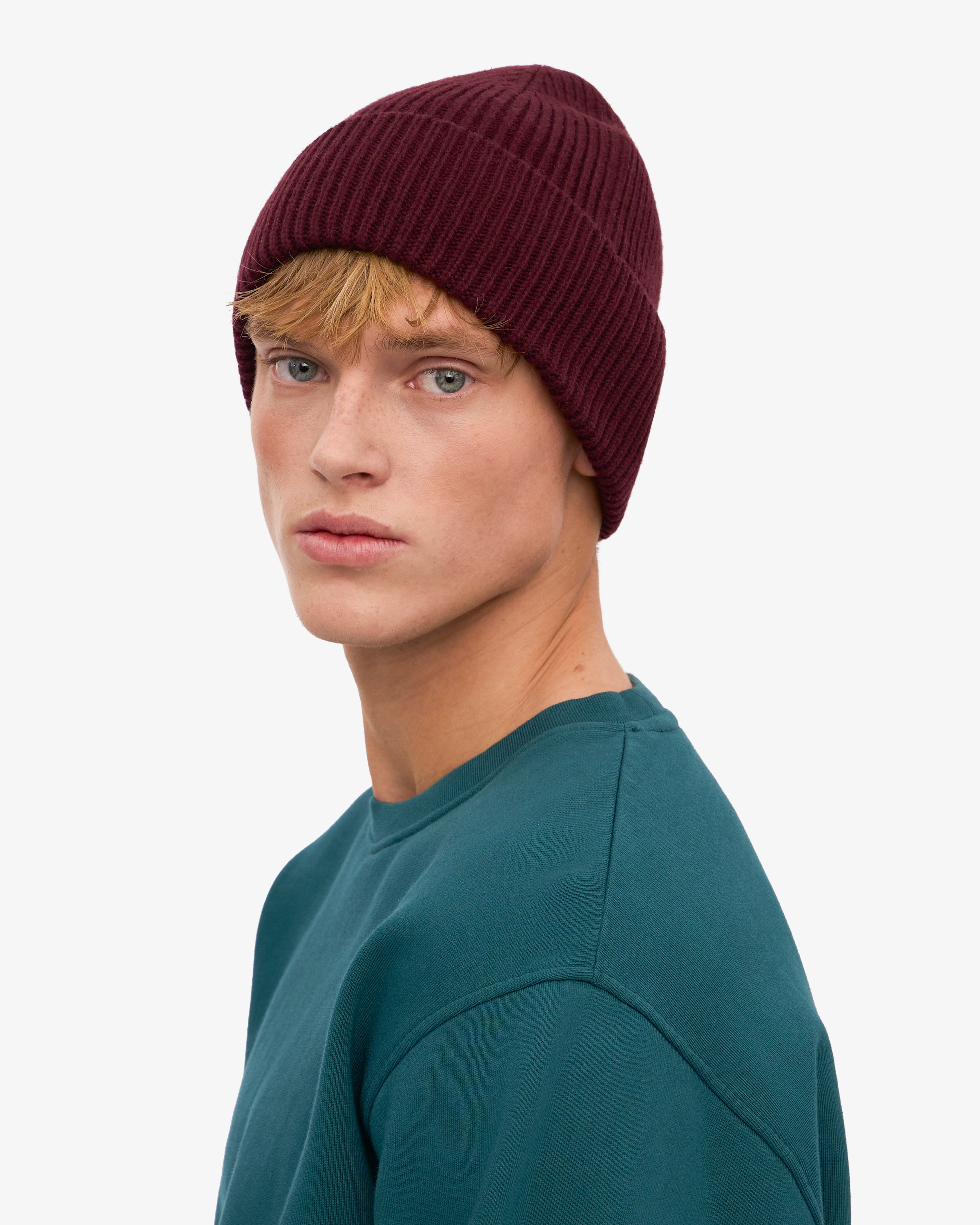 Premium Merino Wool Beanie for Men & Women - Soft Winter Hat in Oxblood Red - Warm Knit Cap for Skiing, Hiking & Outdoor Activities