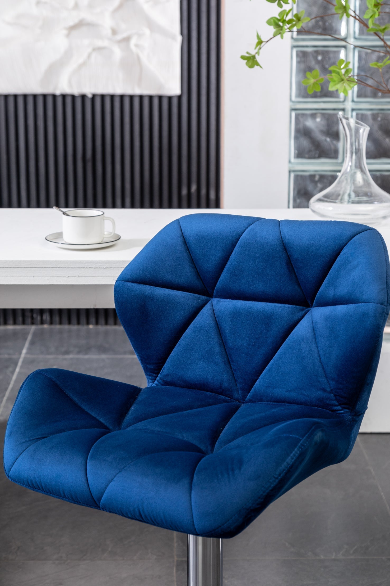 Roundhill Furniture Breni Velvet Diamond Tufted Swivel Adjustable Height Bar Stool - Set of 2, Navy Blue Velvet Upholstery - Perfect for Kitchen Islands, Home Bars & Breakfast Nooks