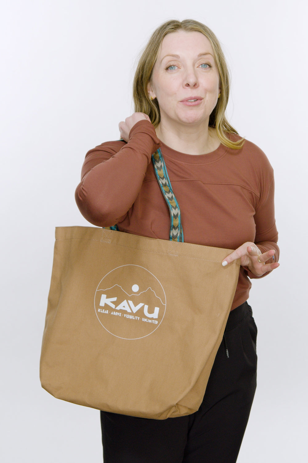 Stylish and Durable Canvas Tote Bag for Women - Eco-Friendly Reusable Shopping Bag - Perfect for Groceries, Beach, Work, and Travel