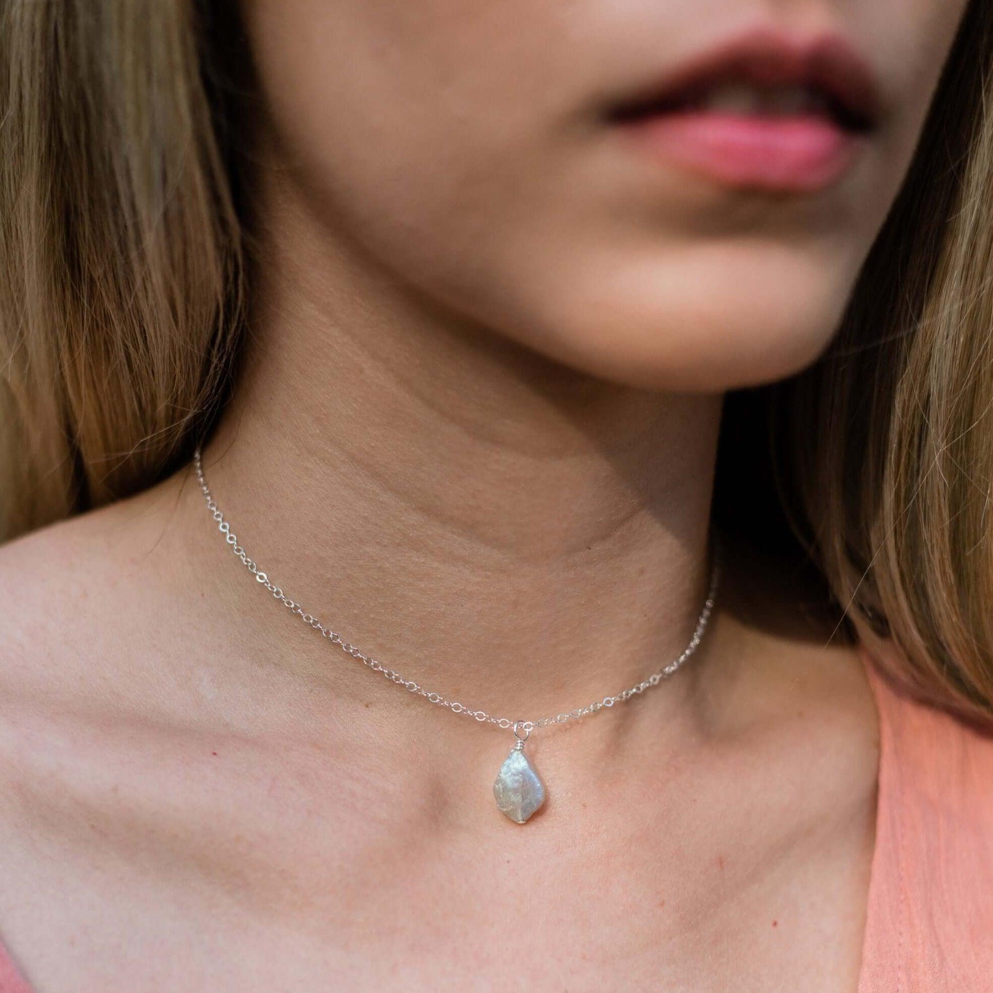 Natural Labradorite Gemstone Pendant Necklace - Healing Crystal Choker for Women | Perfect for Yoga, Meditation & Spiritual Jewelry Collection