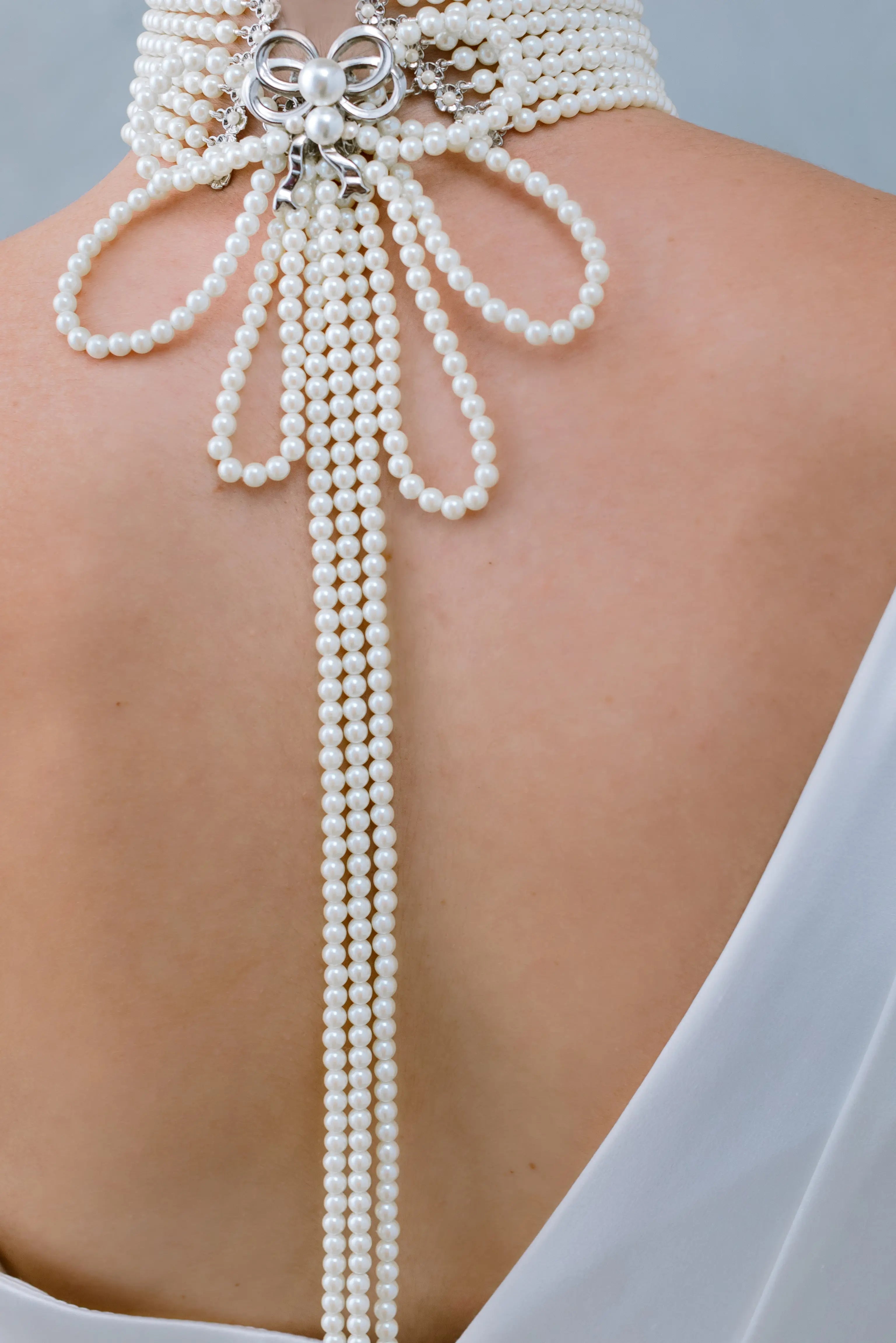 Elegant Pearl Choker Necklace for Women - Vintage Pearl Collar Necklace with Adjustable Chain - Perfect for Weddings, Parties & Special Occasions