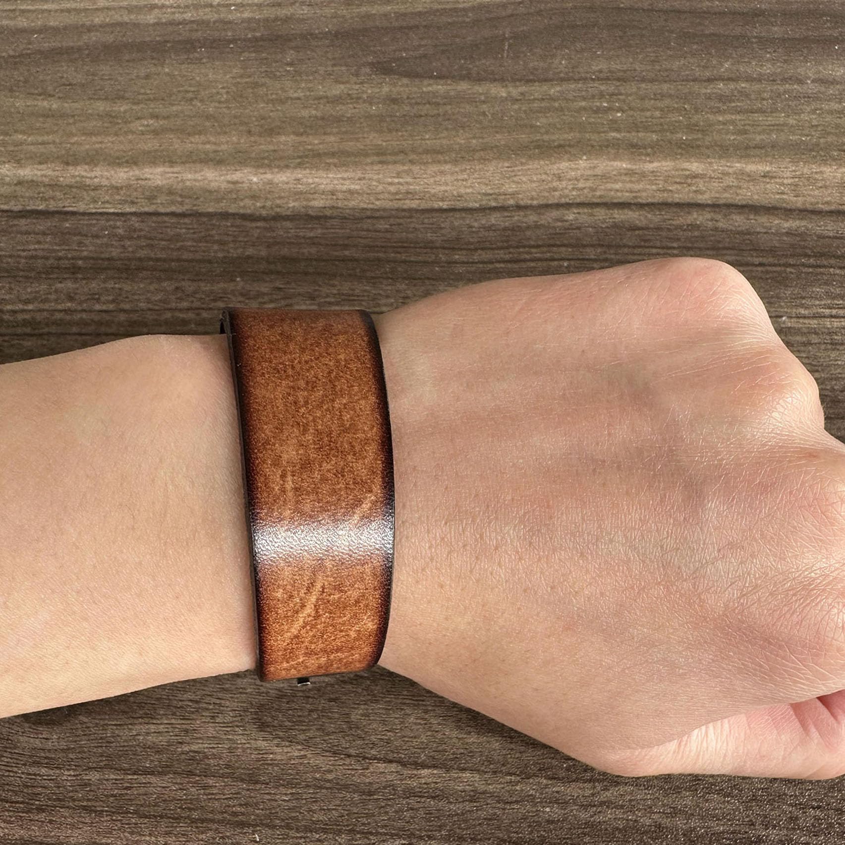 Punk Rock Faux Leather Wristband - Retro Adjustable Belt Buckle Bracelet for Men & Women - Gothic Arm Band Cuff for Concerts, Parties & Fashion Accessories