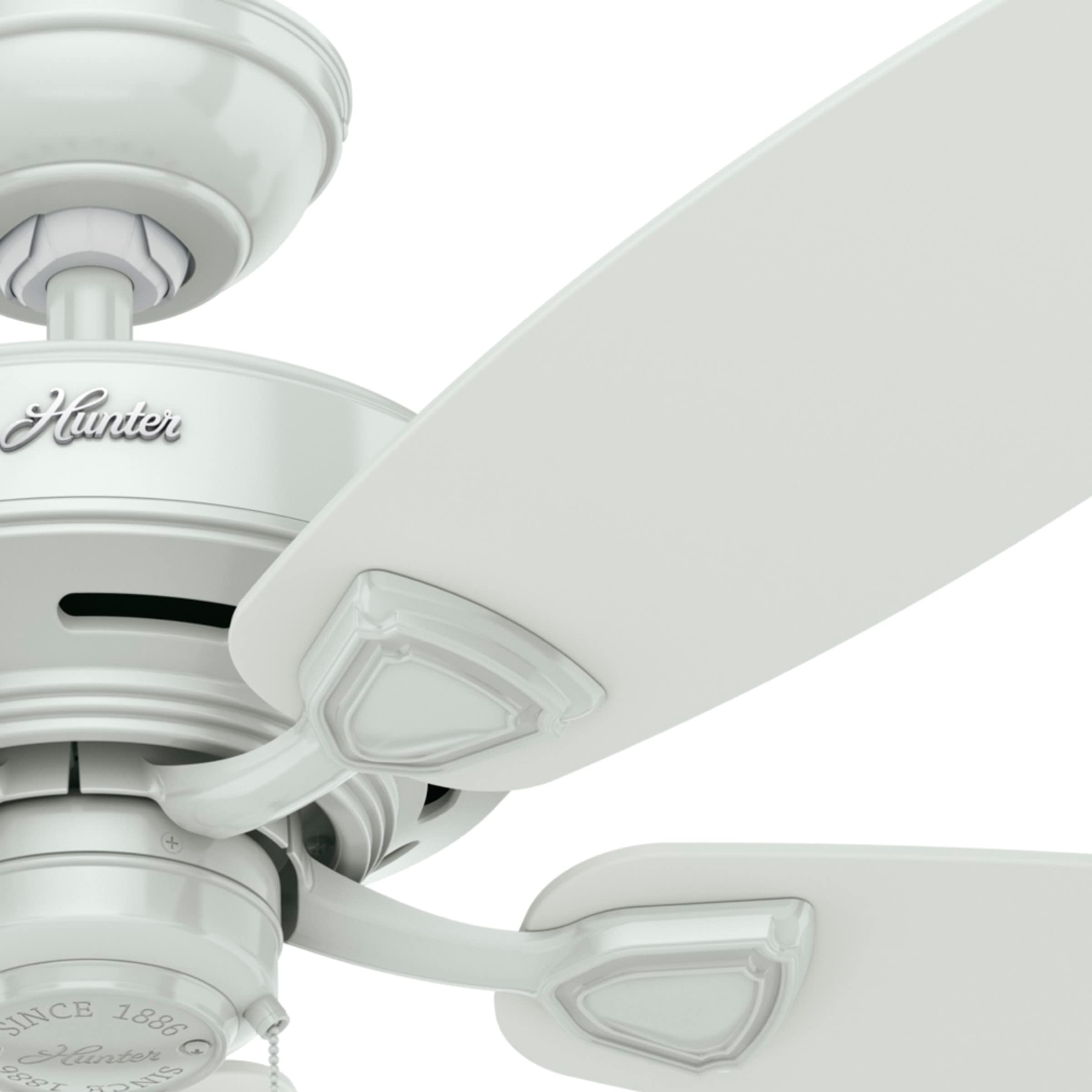Hunter Fan Company 53350 48-Inch Sea Wind White Indoor/Outdoor Ceiling Fan with Pull Chain - Perfect for Patio, Porch, Living Room & Bedroom Cooling