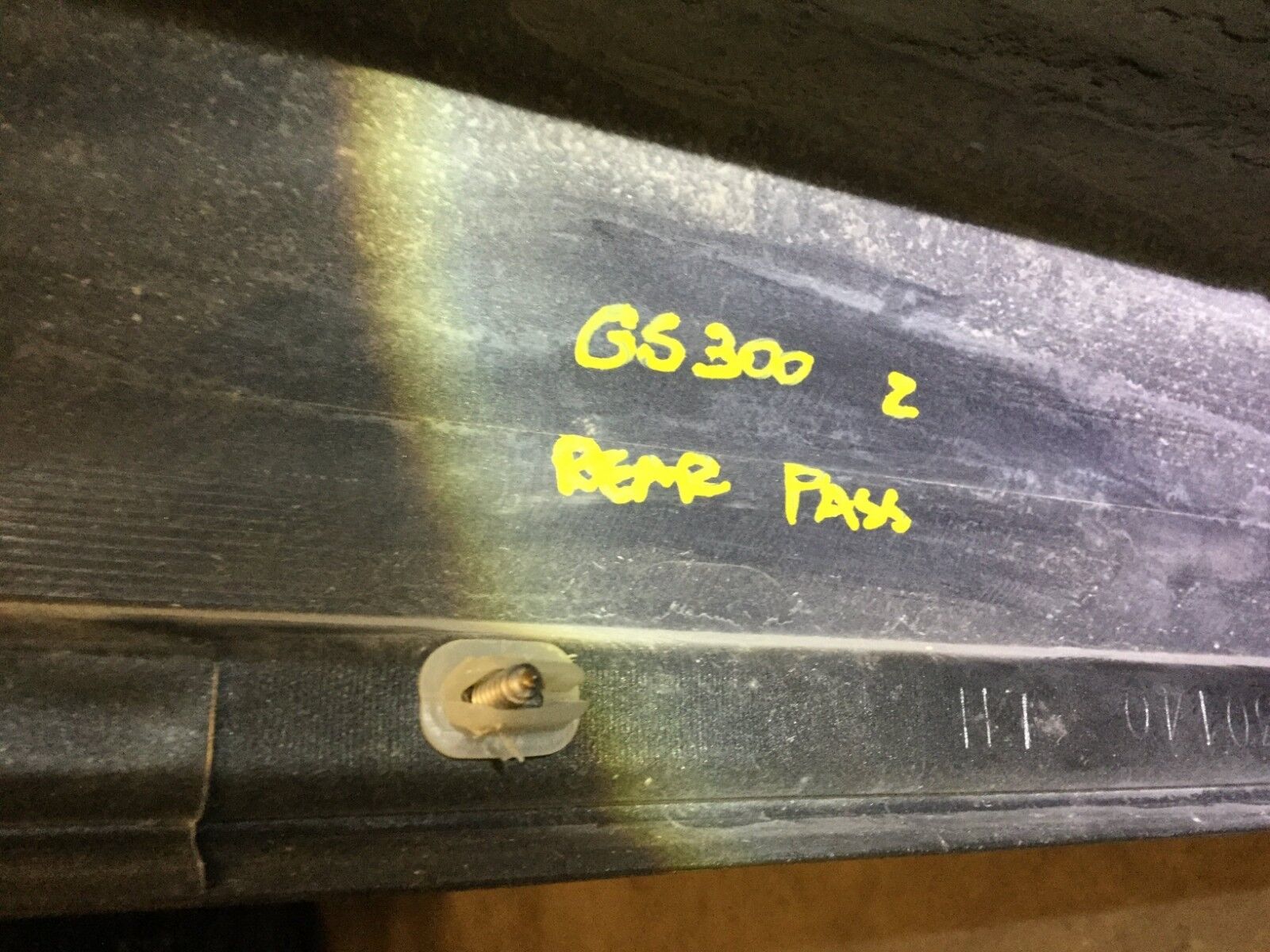 Original Lexus GS300 00-05 Left Front Rocker Panel Molding Side Skirt Replacement - Perfect for Body Repair & Car Restoration Projects