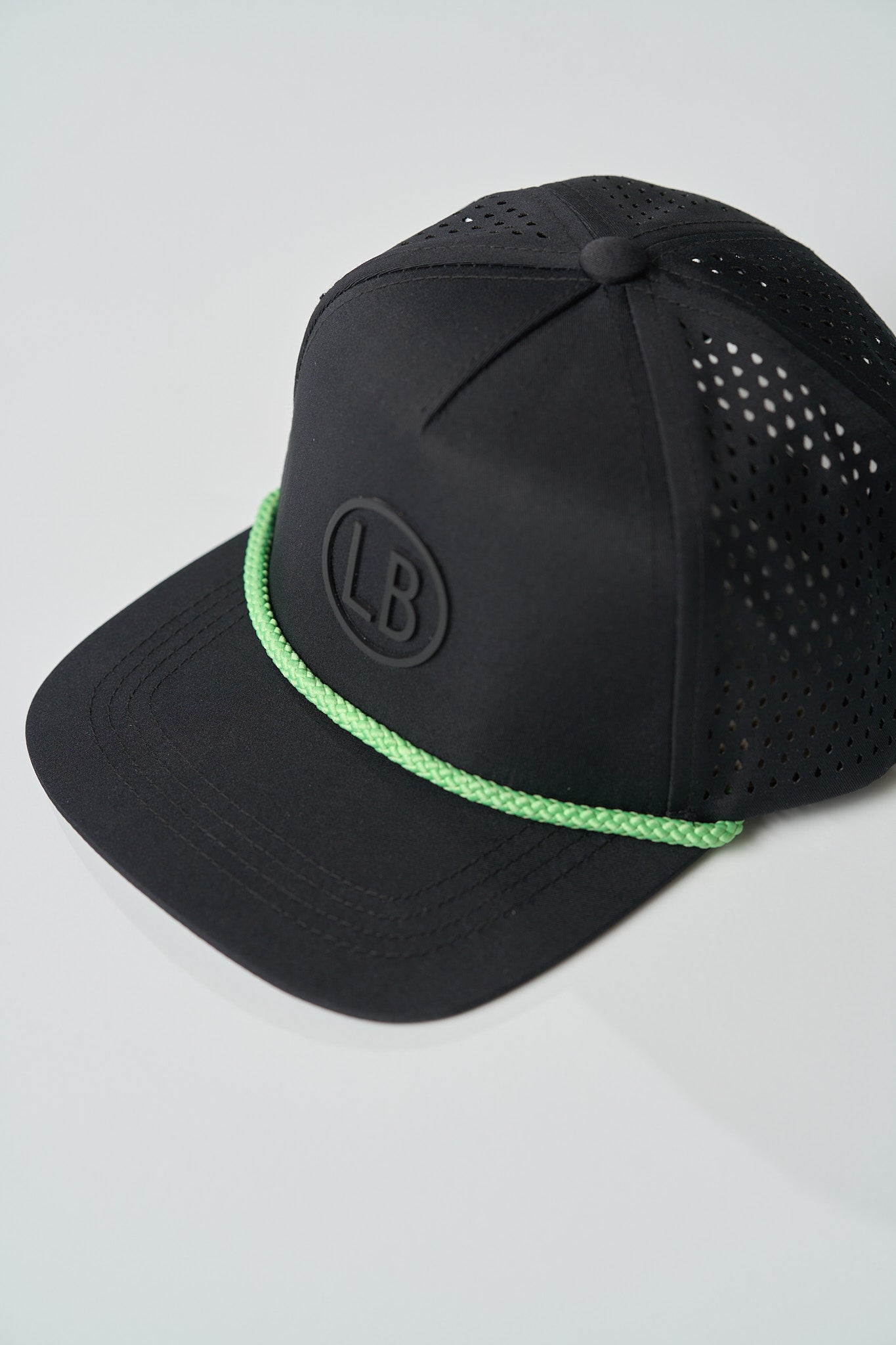 Boat Club Hat for Men & Women - Stylish Adjustable Baseball Cap for Outdoor Activities, Fishing, Golf, and Casual Wear