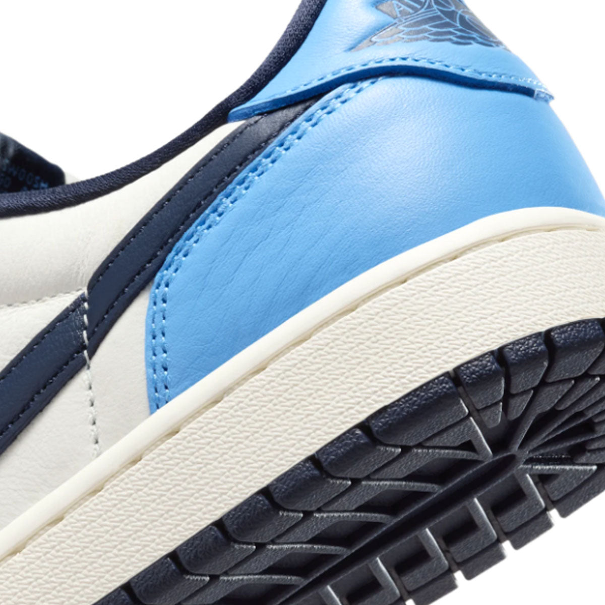 Air Jordan 1 Retro Low 'Obsidian' Sneakers - Men's Basketball Shoes for Casual Wear & Street Style Fashion