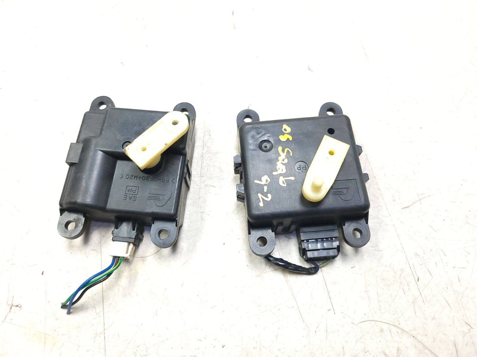 04 05 06 Saab 9-2X HVAC Heater Flap Vent Actuator Pair - OEM Replacement for Subaru WRX - Perfect for AC System Repair & Climate Control Maintenance