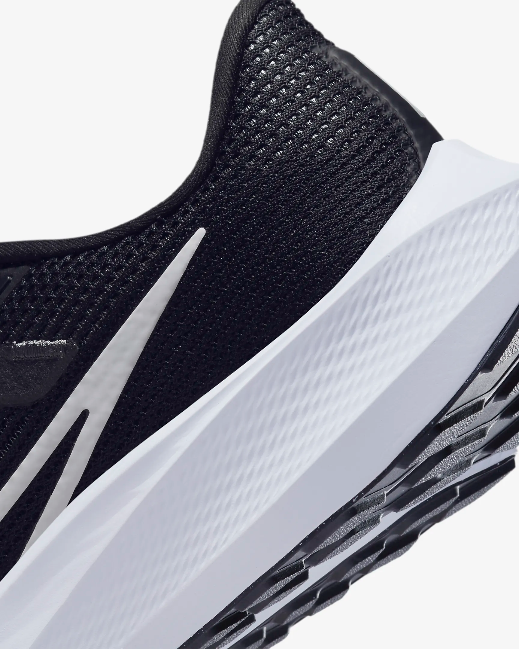Nike Men's Pegasus 40 Running Shoes - Black/Iron Grey/White - Lightweight Cushioned Sneakers for Jogging, Gym & Everyday Wear