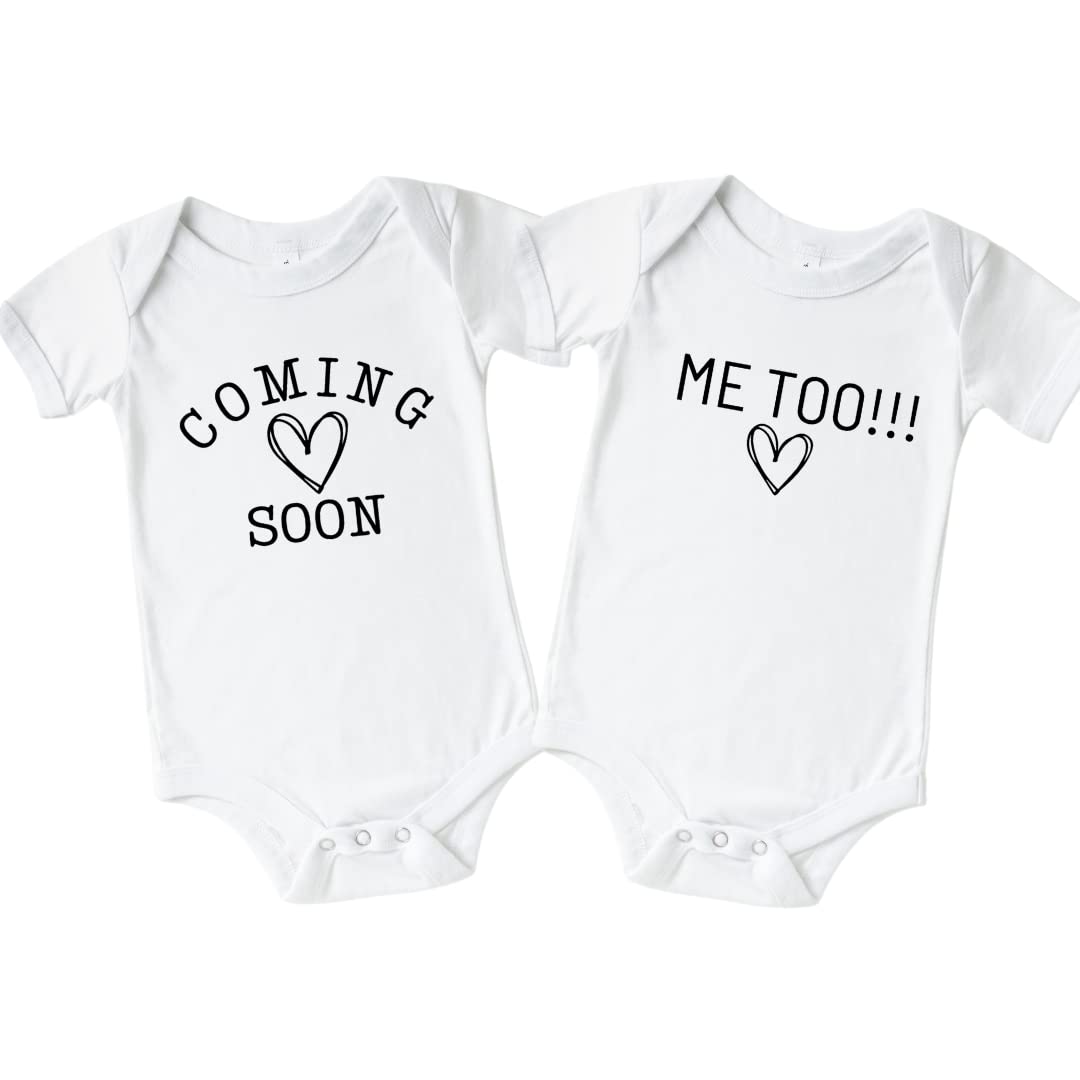 Funny Twin Baby Announcement Onesie - Cute Pregnancy Reveal Outfit for Twins, Grandparents & Husband - Perfect for Rainbow Baby, Gender Reveal & Surprise Announcements - Ideal for Newborn Photos, Baby Showers & Special Family Moments