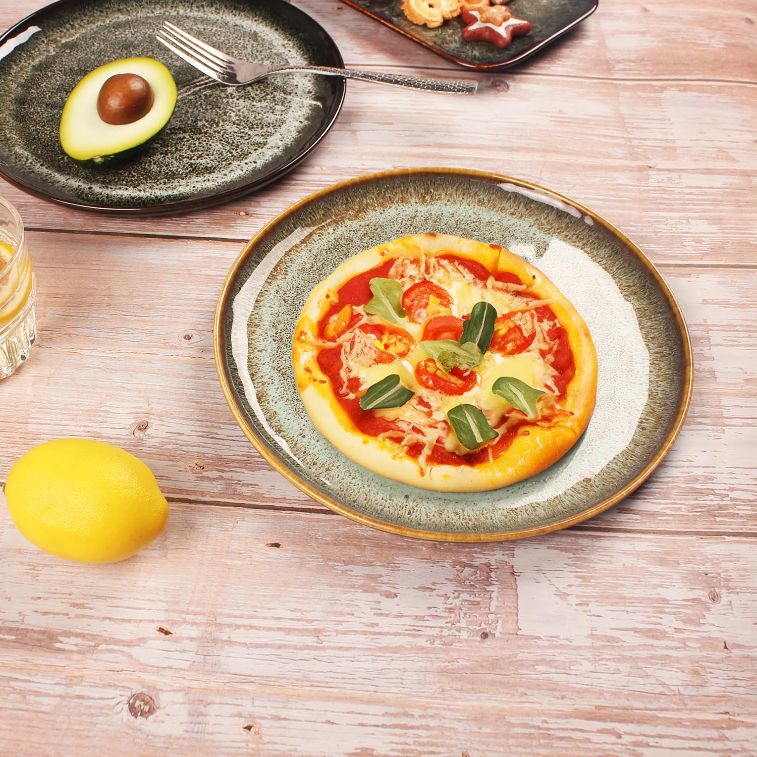 Premium 10-Inch Round Ceramic Dinner Plates Set of 4 - Microwave & Dishwasher Safe, Scratch-Resistant Porcelain Dishware for Everyday Meals, Parties & Entertaining - Elegant Kitchen Serving Dishes for Lunch, Dinner & Snacks