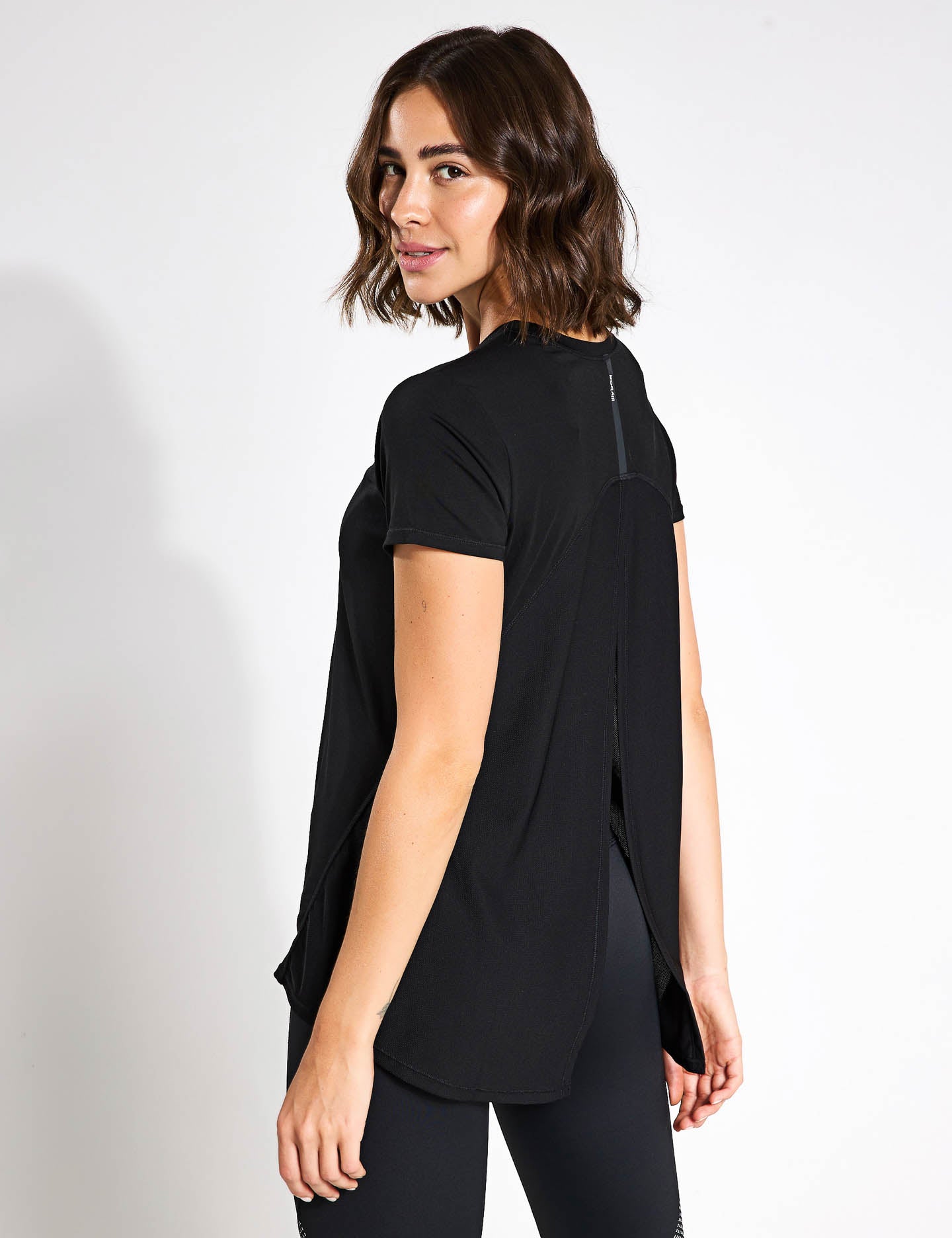 Kendall Tee Tarmac Black - Stylish Comfortable Cotton T-Shirt for Men & Women | Perfect for Casual Wear, Outfits & Everyday Fashion