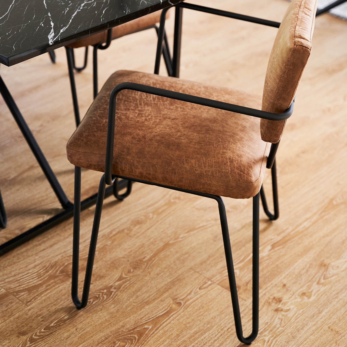 Chelsea Dining Chair - Modern Upholstered Side Chair for Kitchen, Dining Room & Office - Comfortable & Stylish Seating Solution for Home & Restaurant