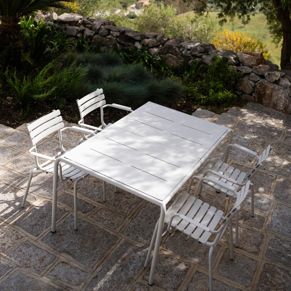 ALUA Outdoor Stackable Dining Chairs - Lightweight Patio Furniture Set of 2, Weather-Resistant Plastic Chairs for Garden, Poolside, Backyard & Balcony - Perfect for Outdoor Entertaining & Relaxation
