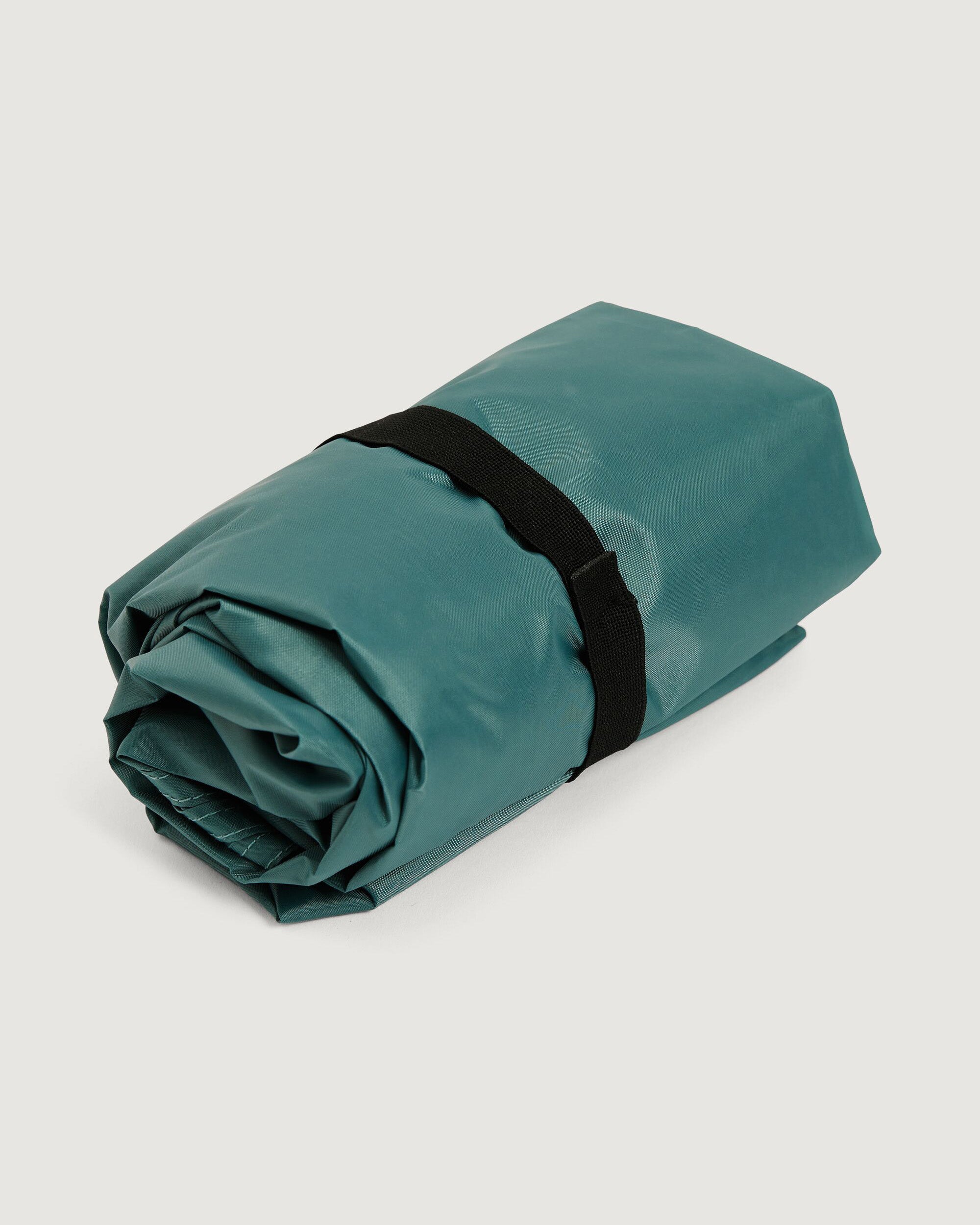 Retreat Dayroom Windbreak v2 Brittany - Portable Outdoor Wind Barrier for Patio, Beach & Camping - Perfect for Picnics, Backyard Relaxation & Coastal Getaways