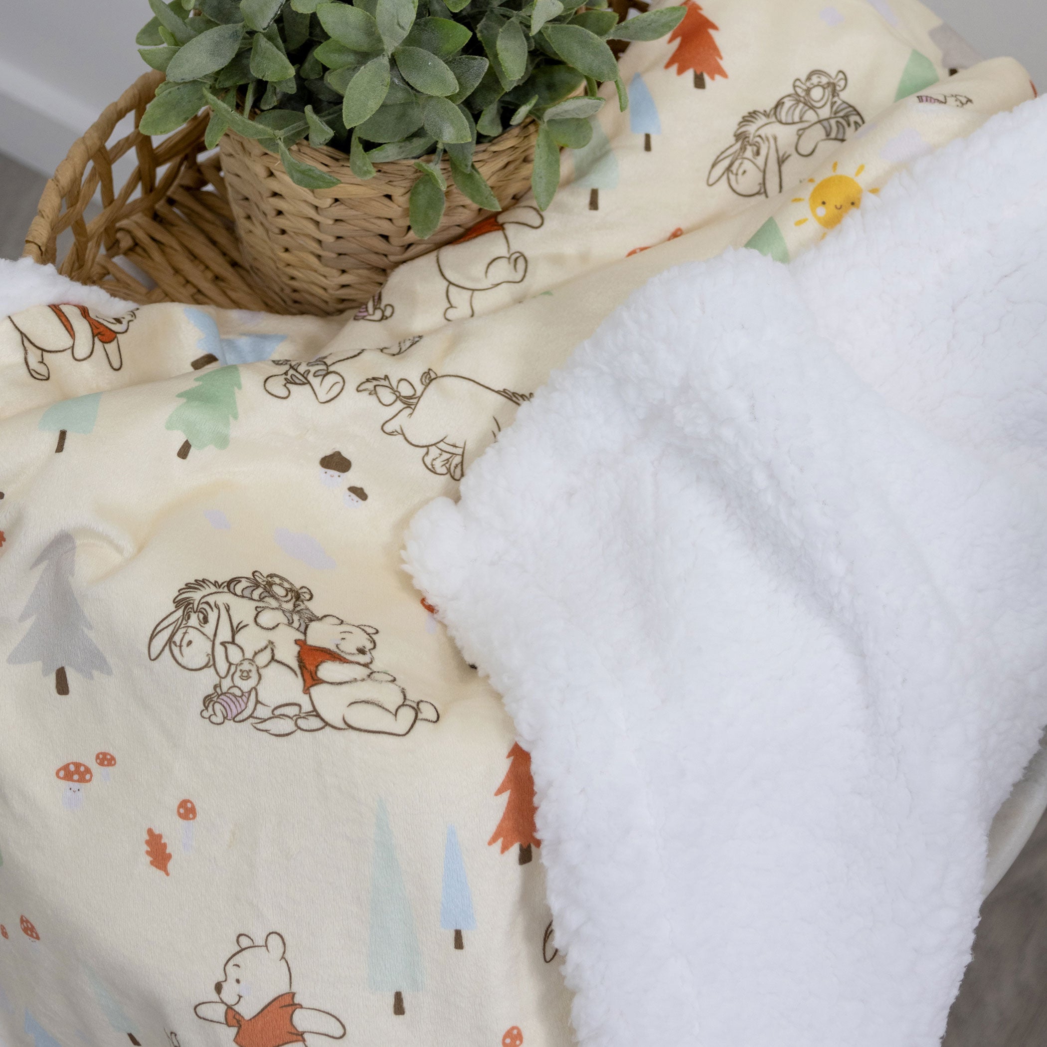 Disney Winnie the Pooh Reversible Fleece Blanket - Soft Cozy Throw for Adults & Kids - Perfect for Bed, Sofa, Movie Nights & Travel Gifts