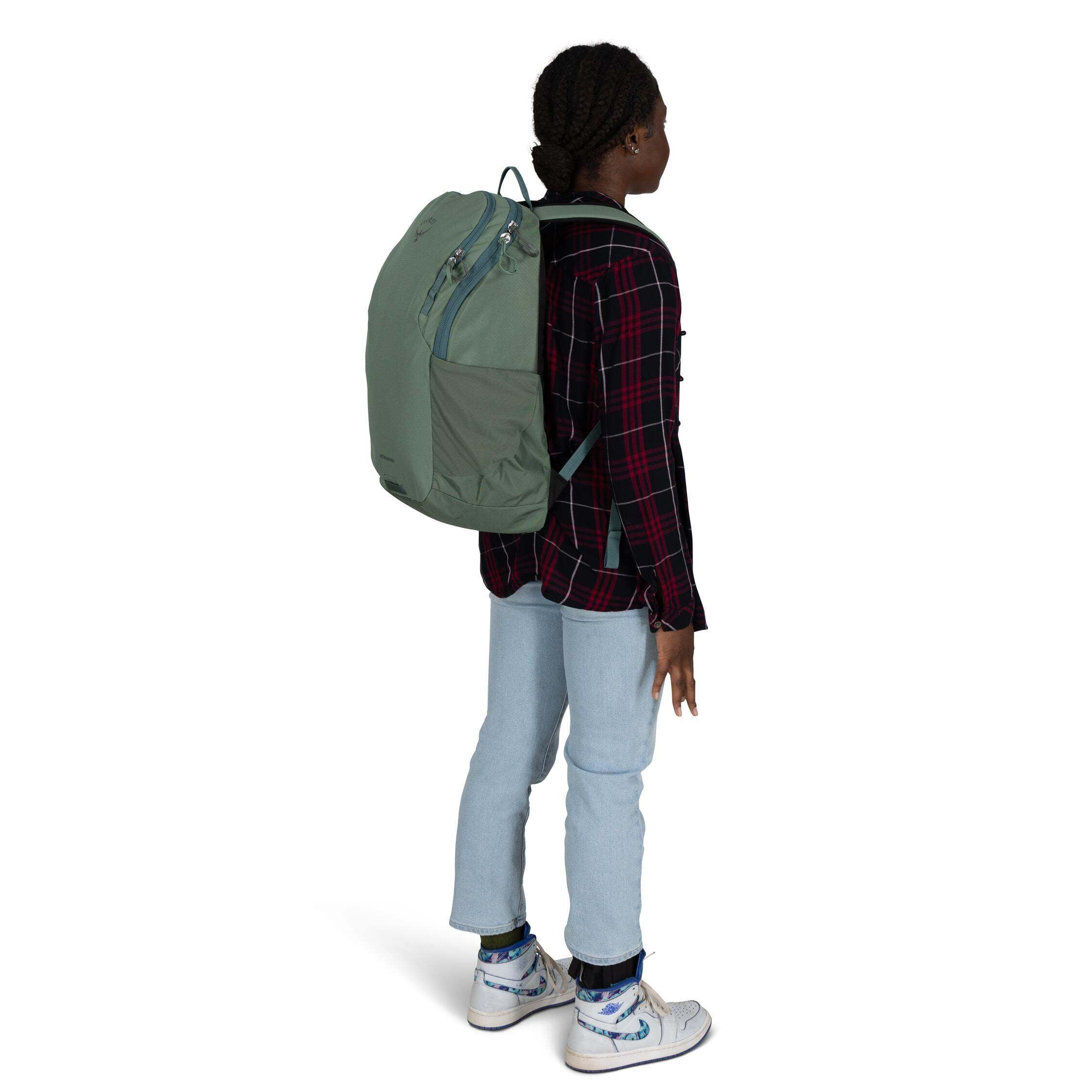 Osprey Astronova Backpack - Lightweight Hiking & Travel Daypack for Men & Women - Perfect for Outdoor Adventures, Camping & Daily Commute