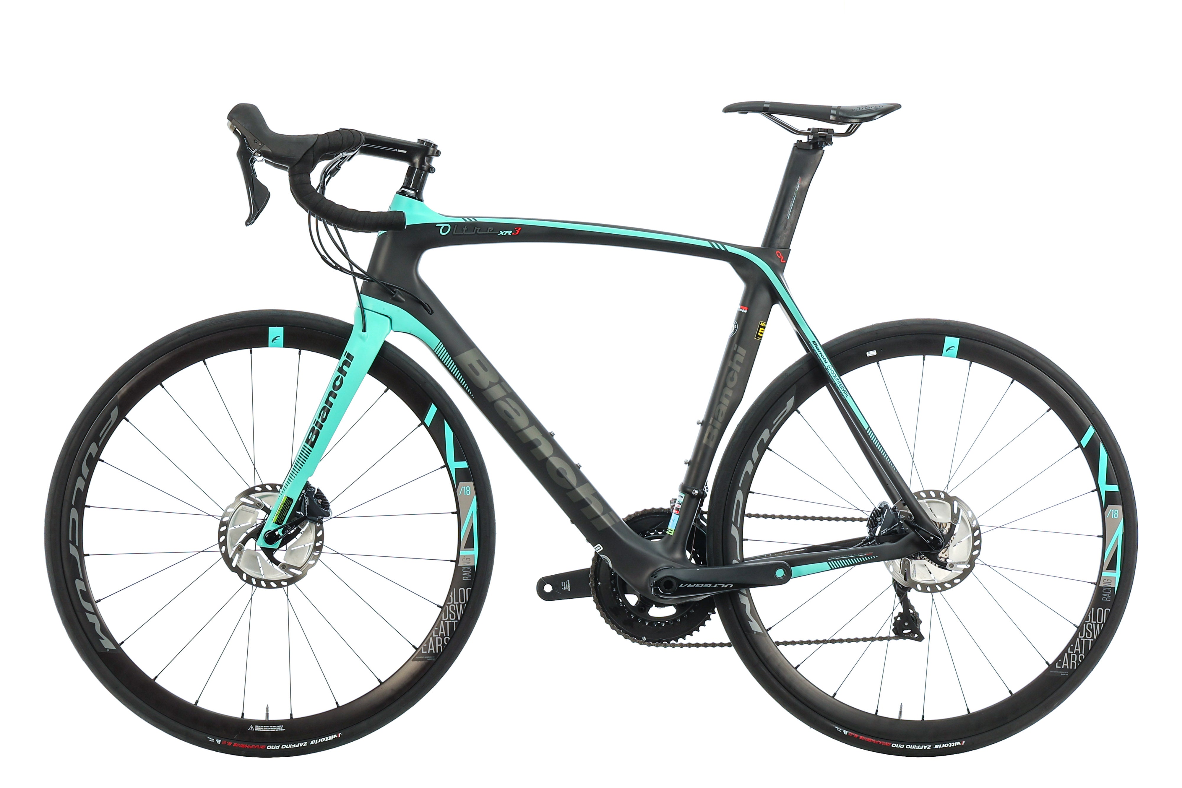 Bianchi Oltre XR3 Road Bike 2020 - 59cm Carbon Frame, Lightweight & Fast - Perfect for Racing, Training & Long-Distance Cycling